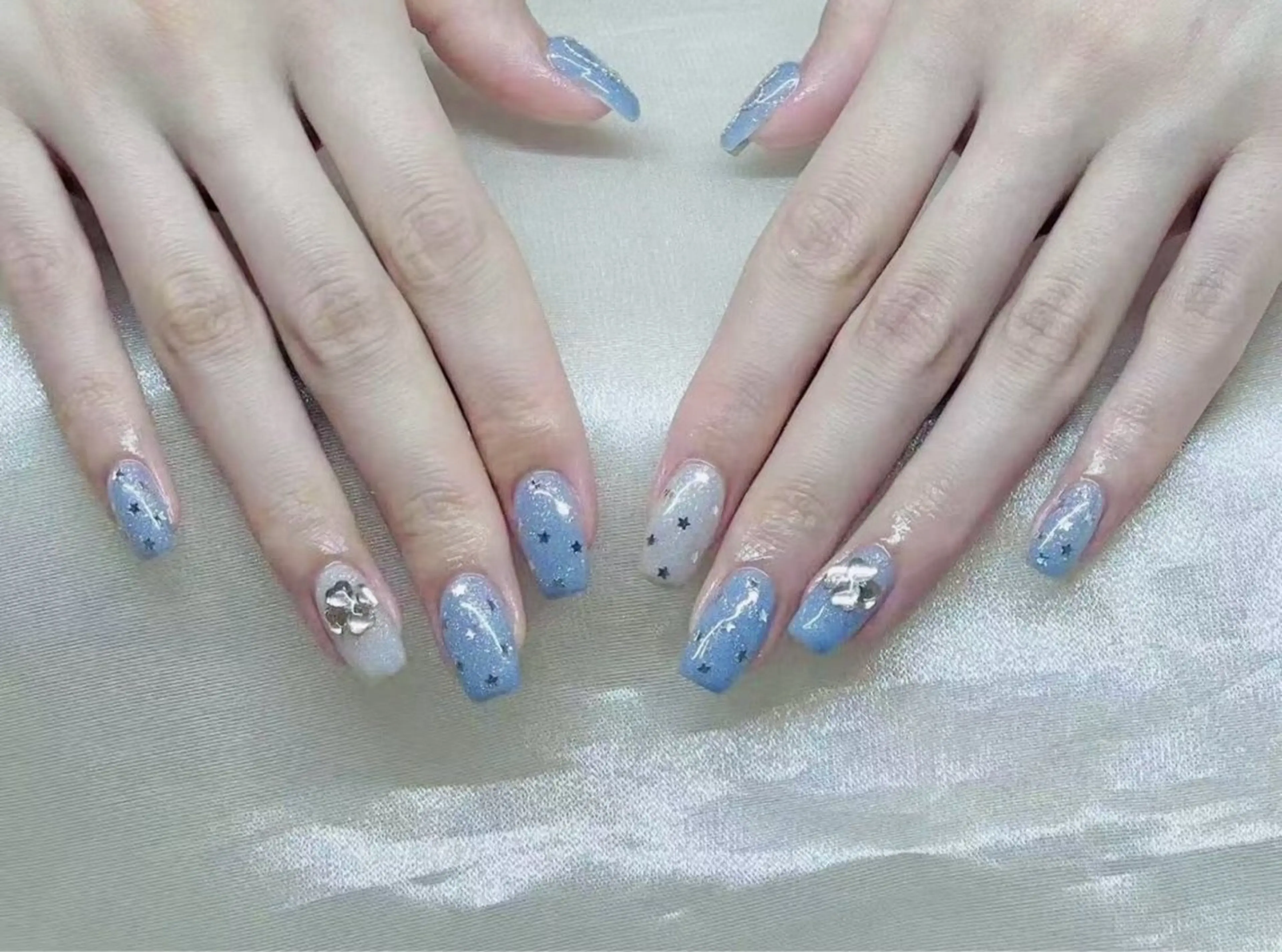 ネイル ハンドネイル CHERIR Emiのネイルデザイン