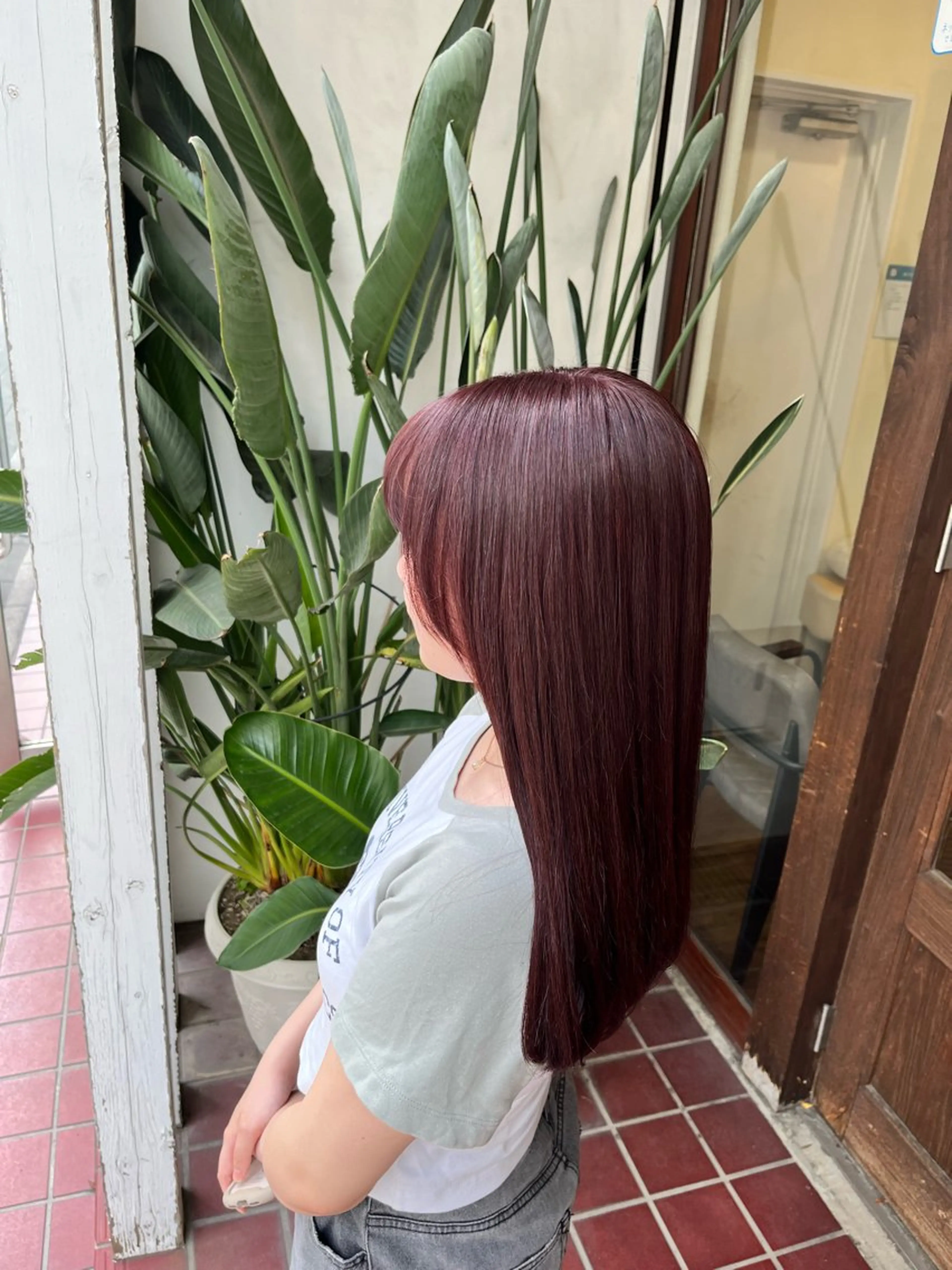 セミロング カラー インナーカラー ヘアカラー トリートメント ヘッドスパ 🫧ハイトーン/ ブリーチ🫧白石航汰のヘアスタイル