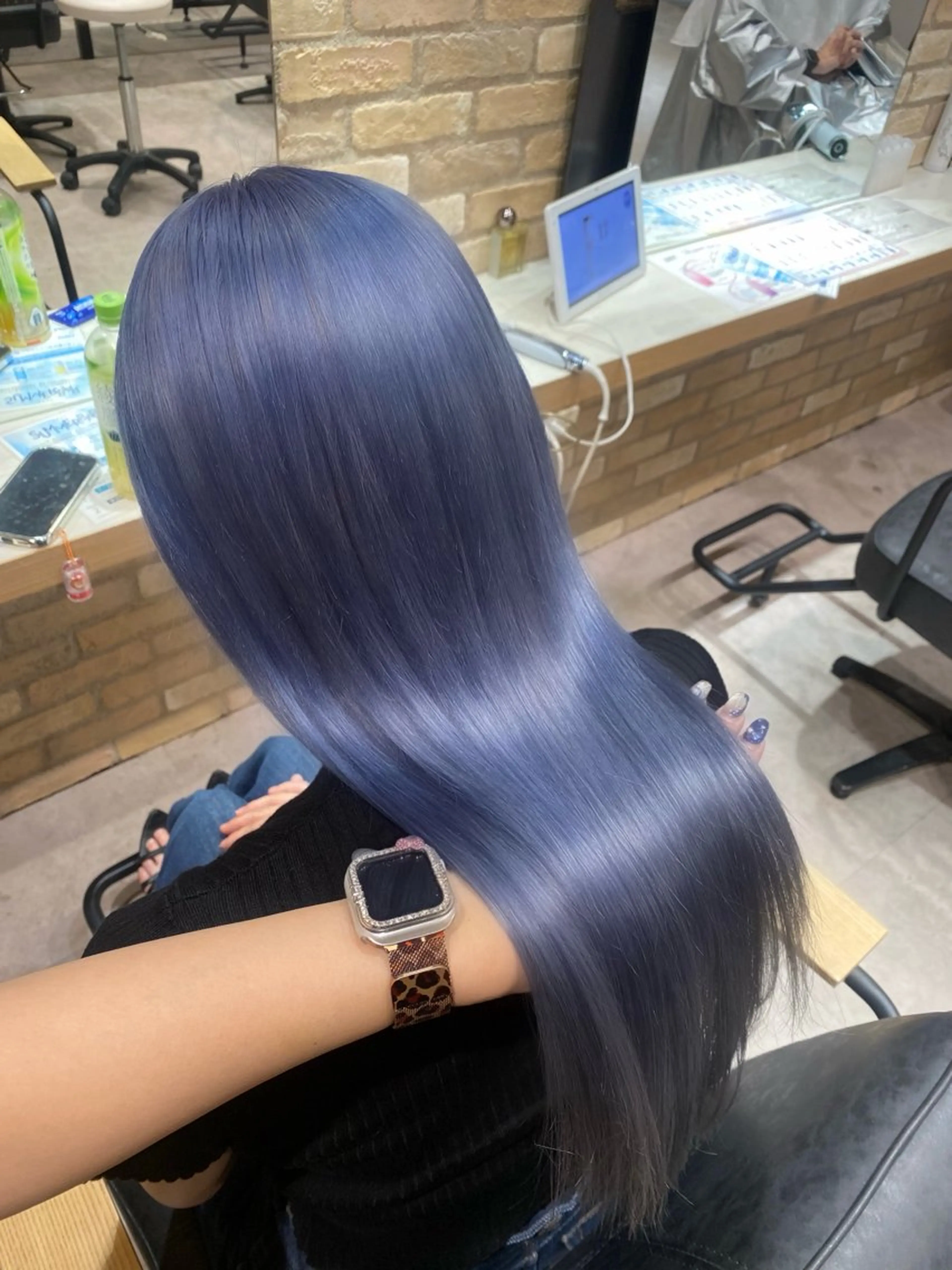 ロング 🌸cocomi🌸 透明感カラー🩶パリのヘアスタイル