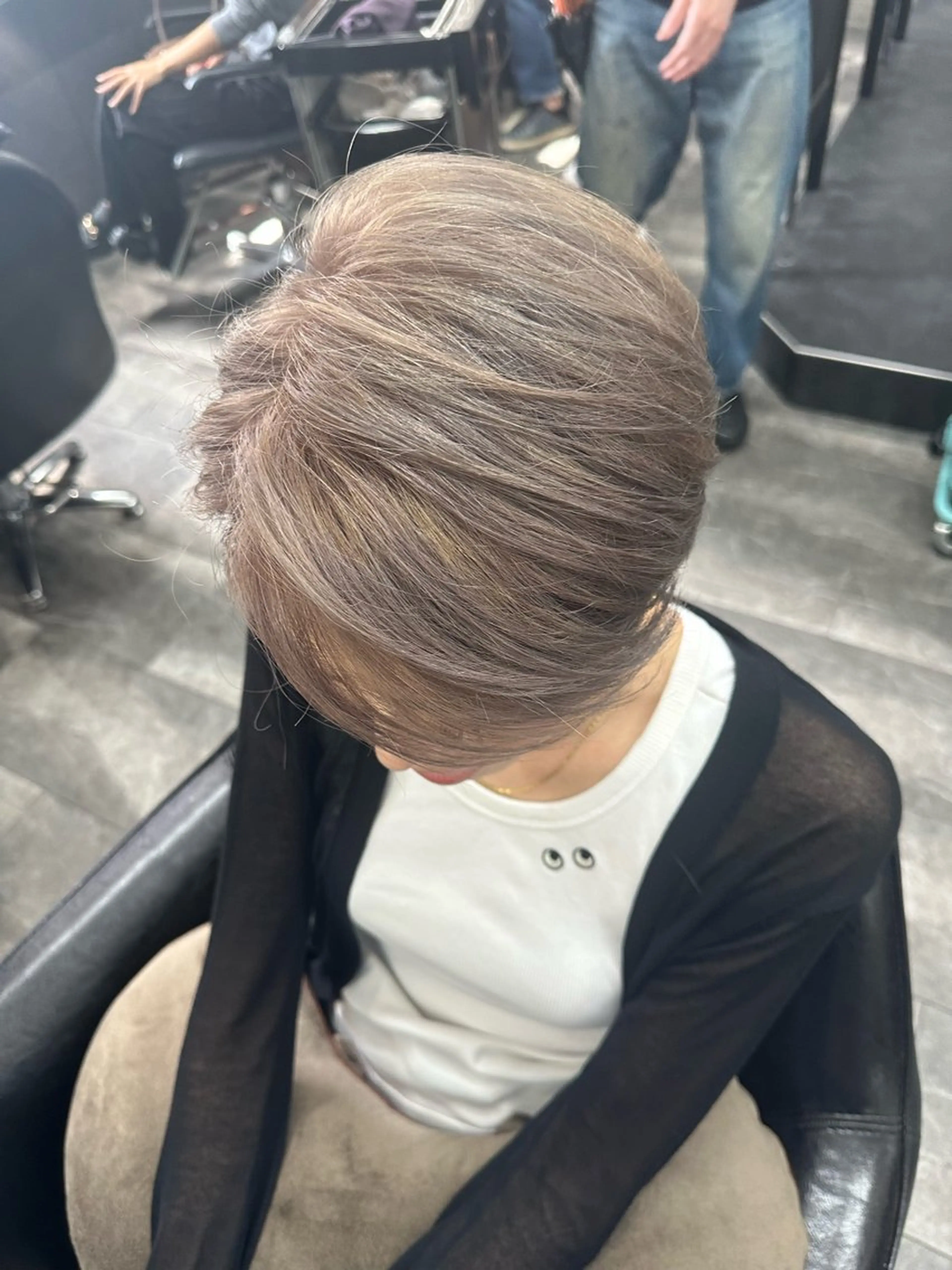 ショート カラー ブリーチ エンゼルス美容室斉間 圭司のヘアスタイル