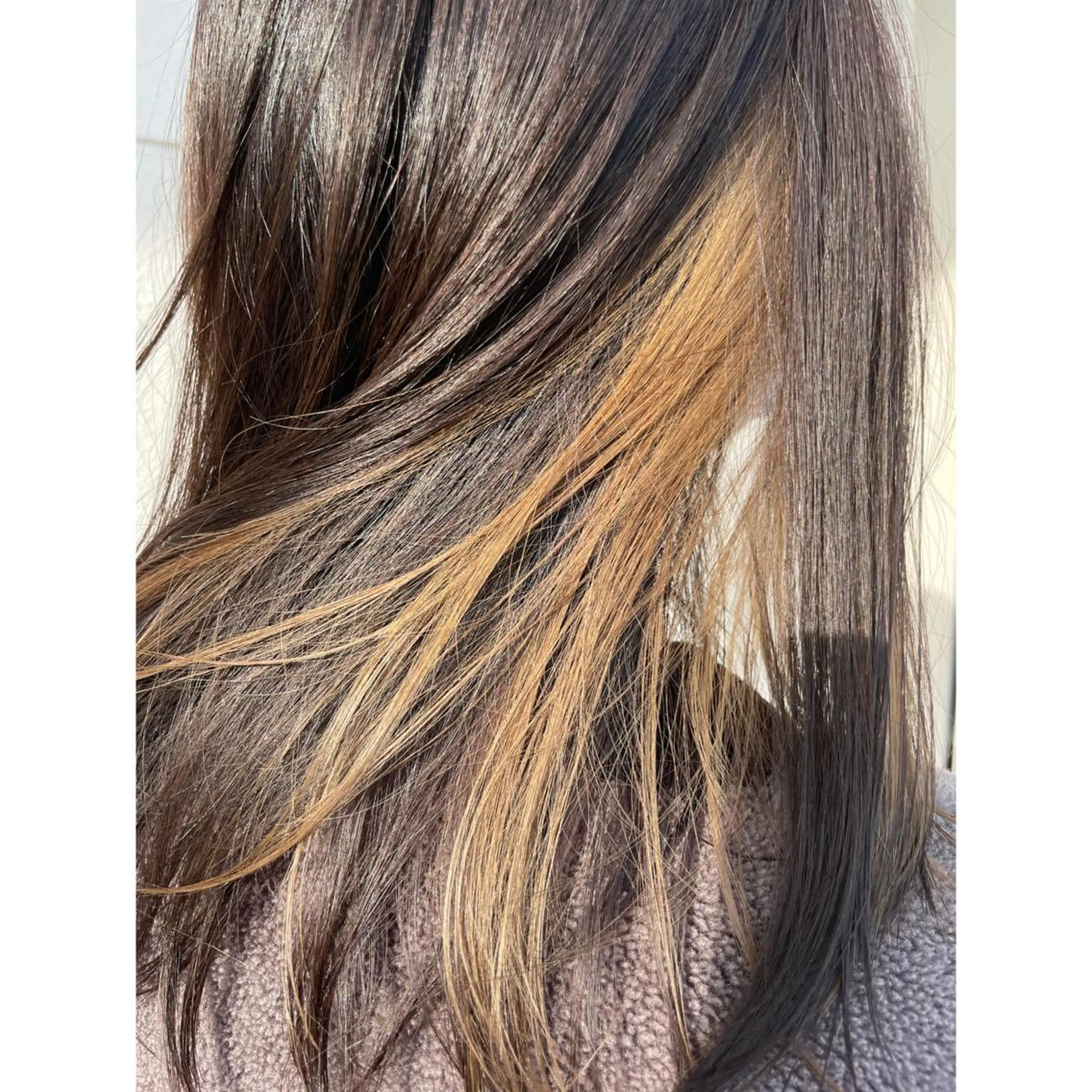 カラー 相原 百華のヘアスタイル