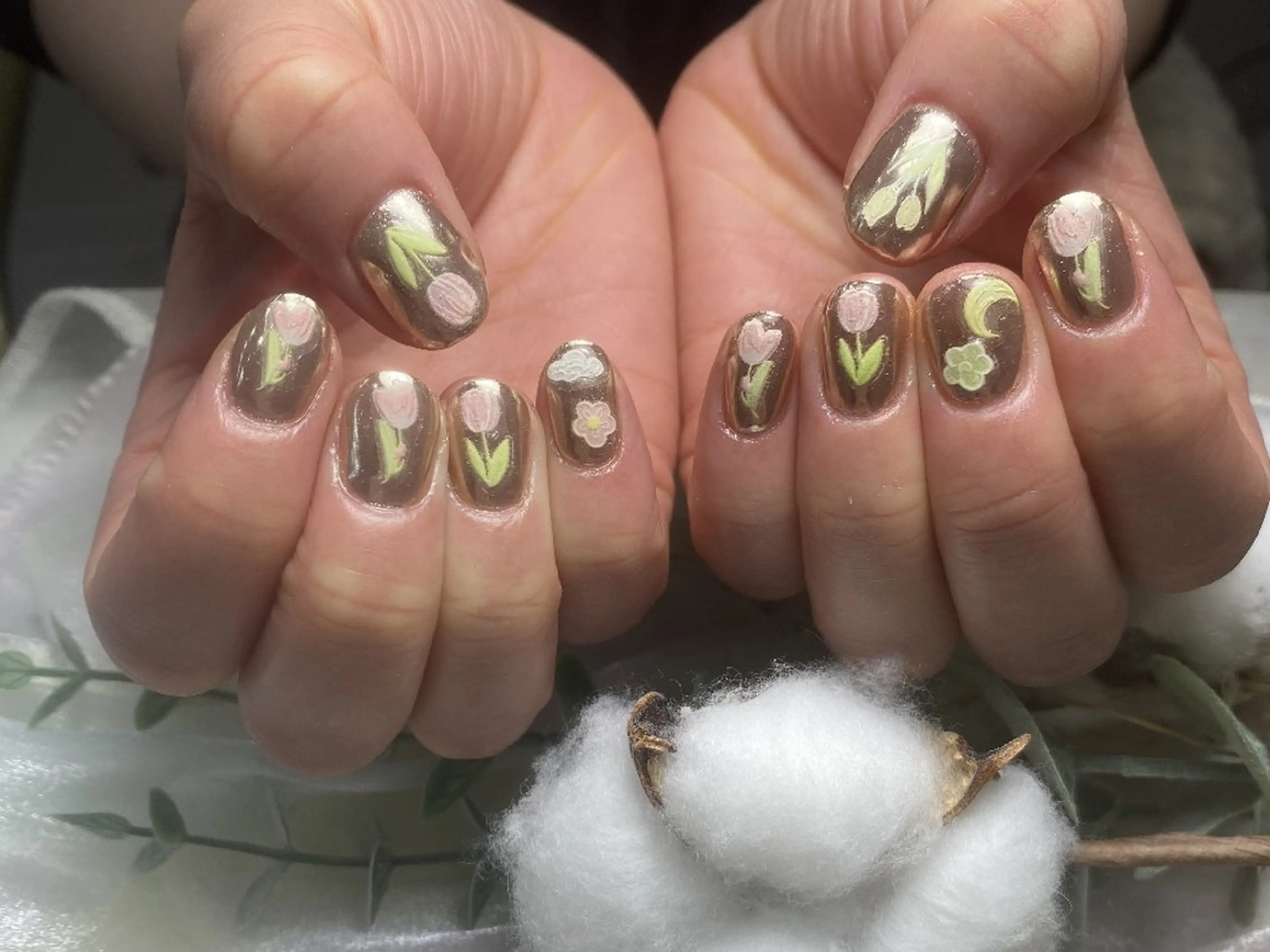 ネイル チークネイル フレンチネイル ジェルネイル ガラスフレンチ キラキラネイル ハンドネイル UM Nail Salonのネイルデザイン