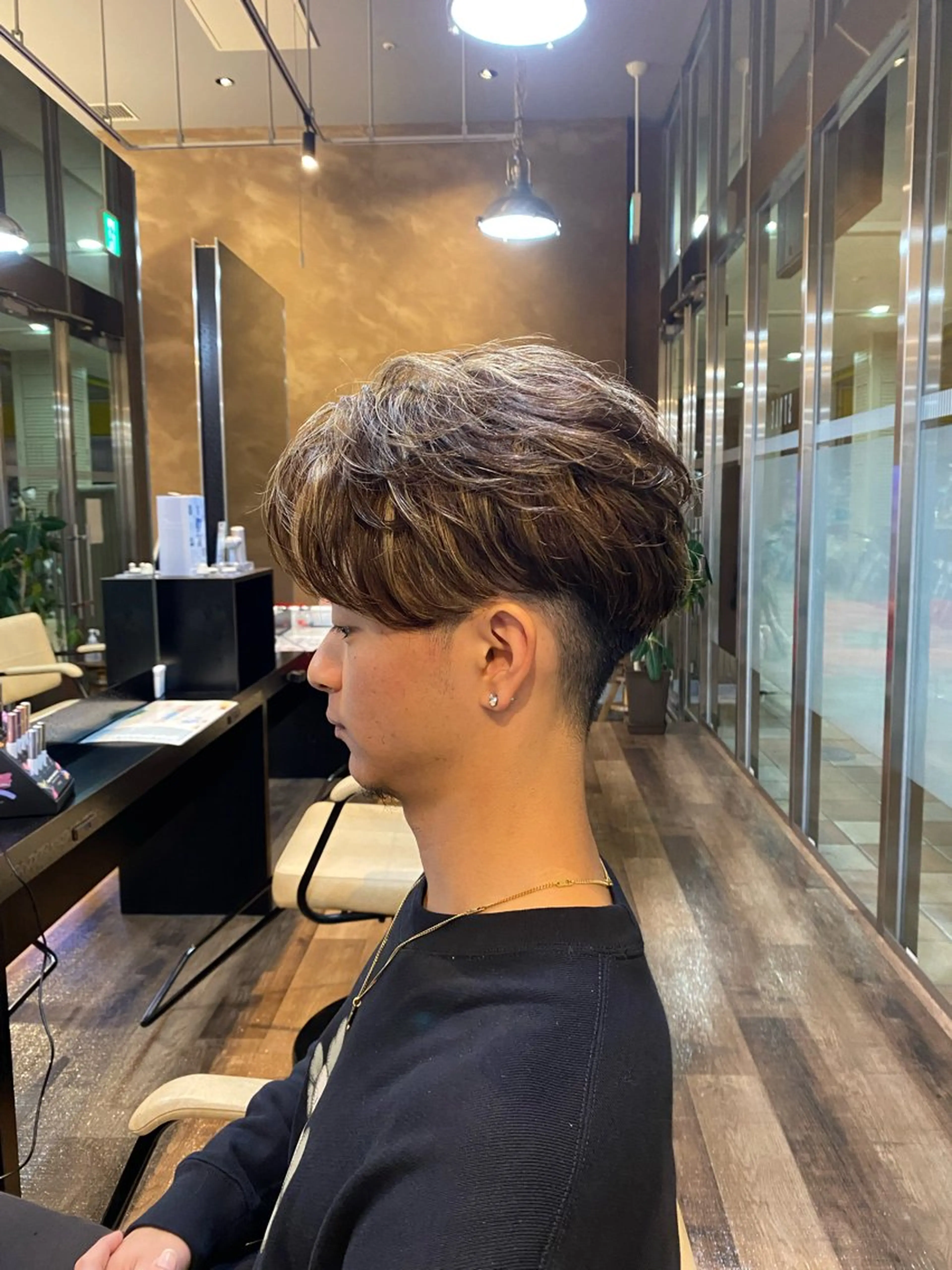 カラー メンズ メンズハイライト ハイライトカラー カット ヘアカラー STYLE エキシティ店所属・杉原魁/髪質改善/ 似合わせパーマのヘアスタイル