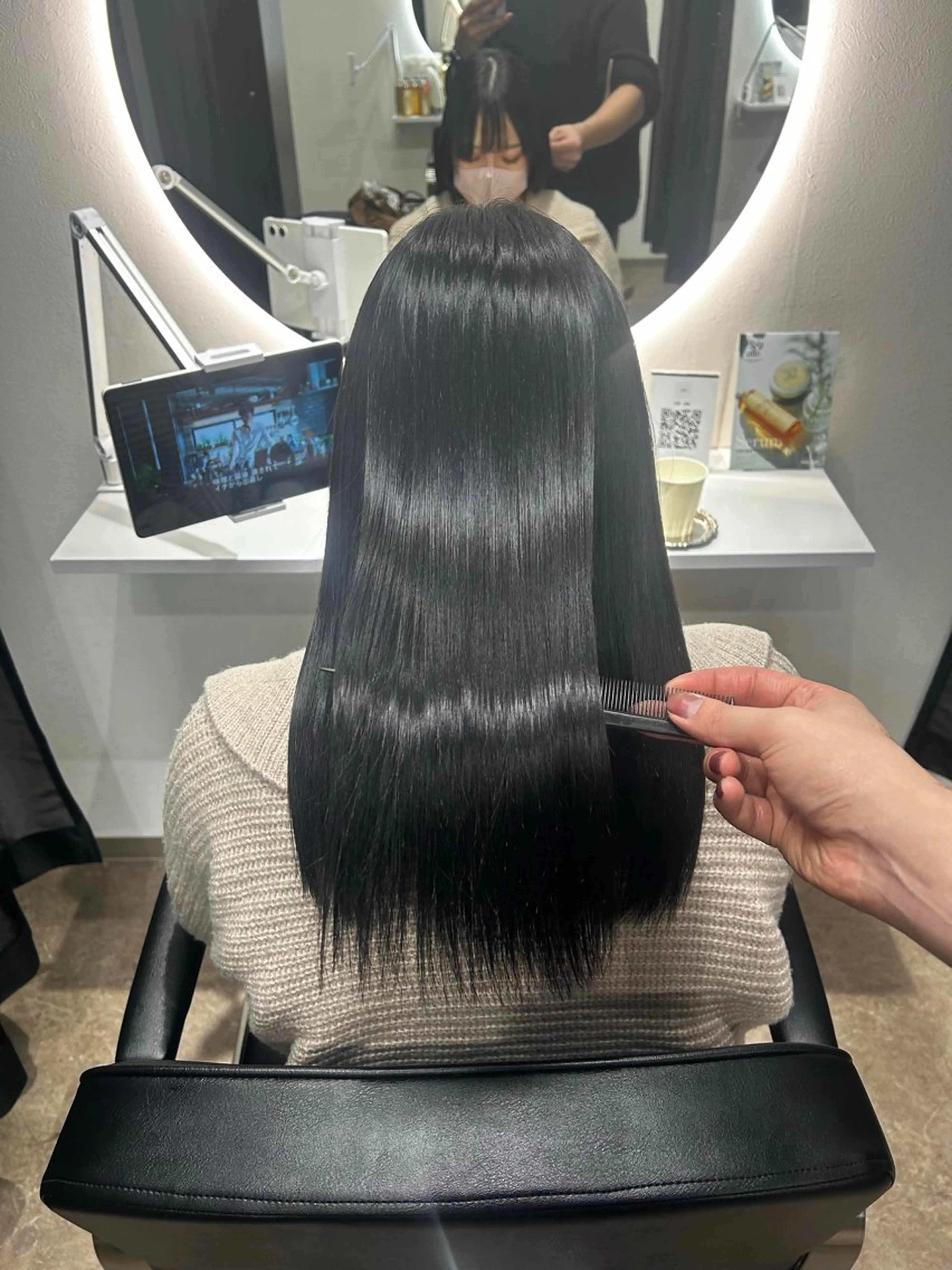 セミロング カット 縮毛矯正 Licol所属・4月期間限定 今だけクーポンありのヘアスタイル