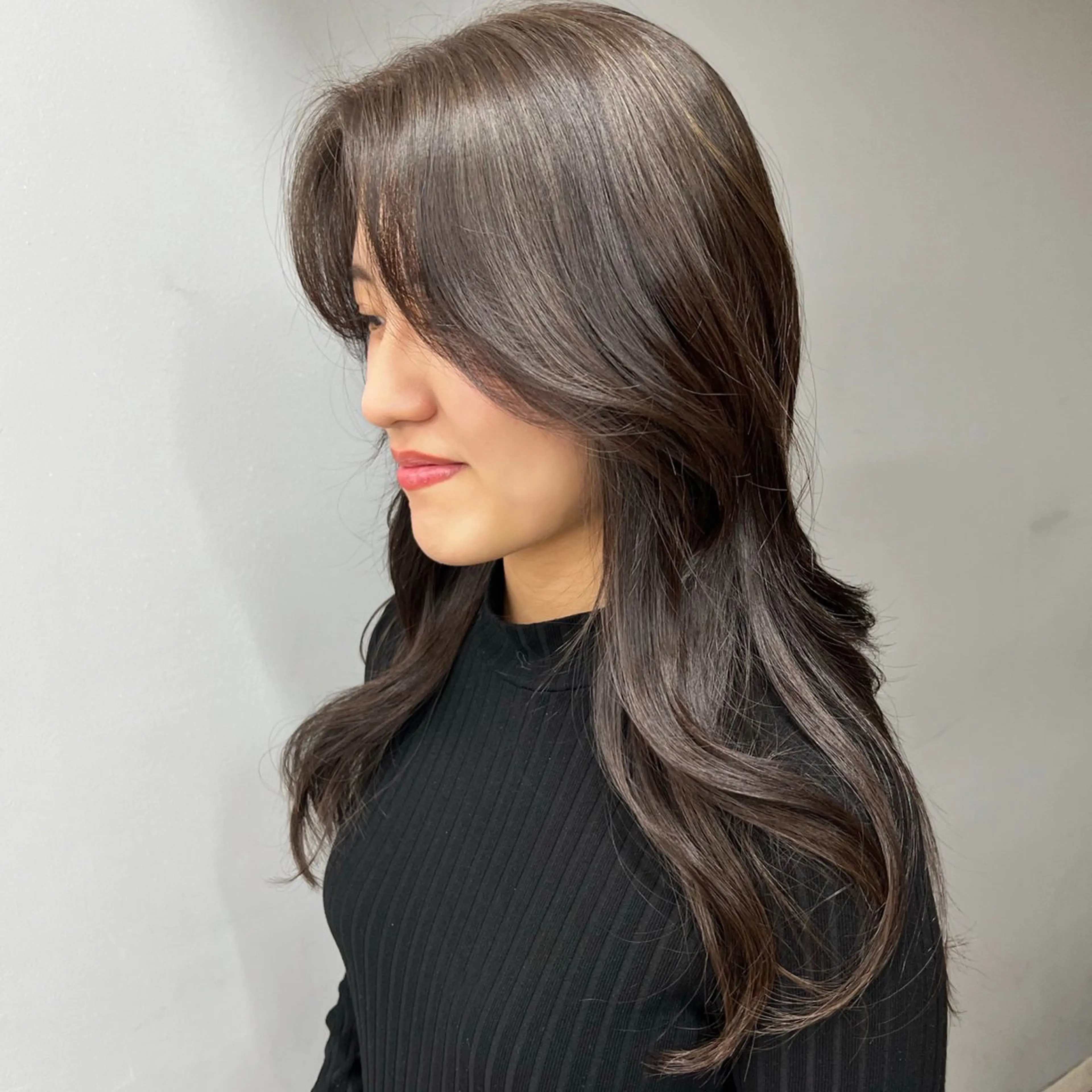 ロング 星野 菜月のヘアスタイル