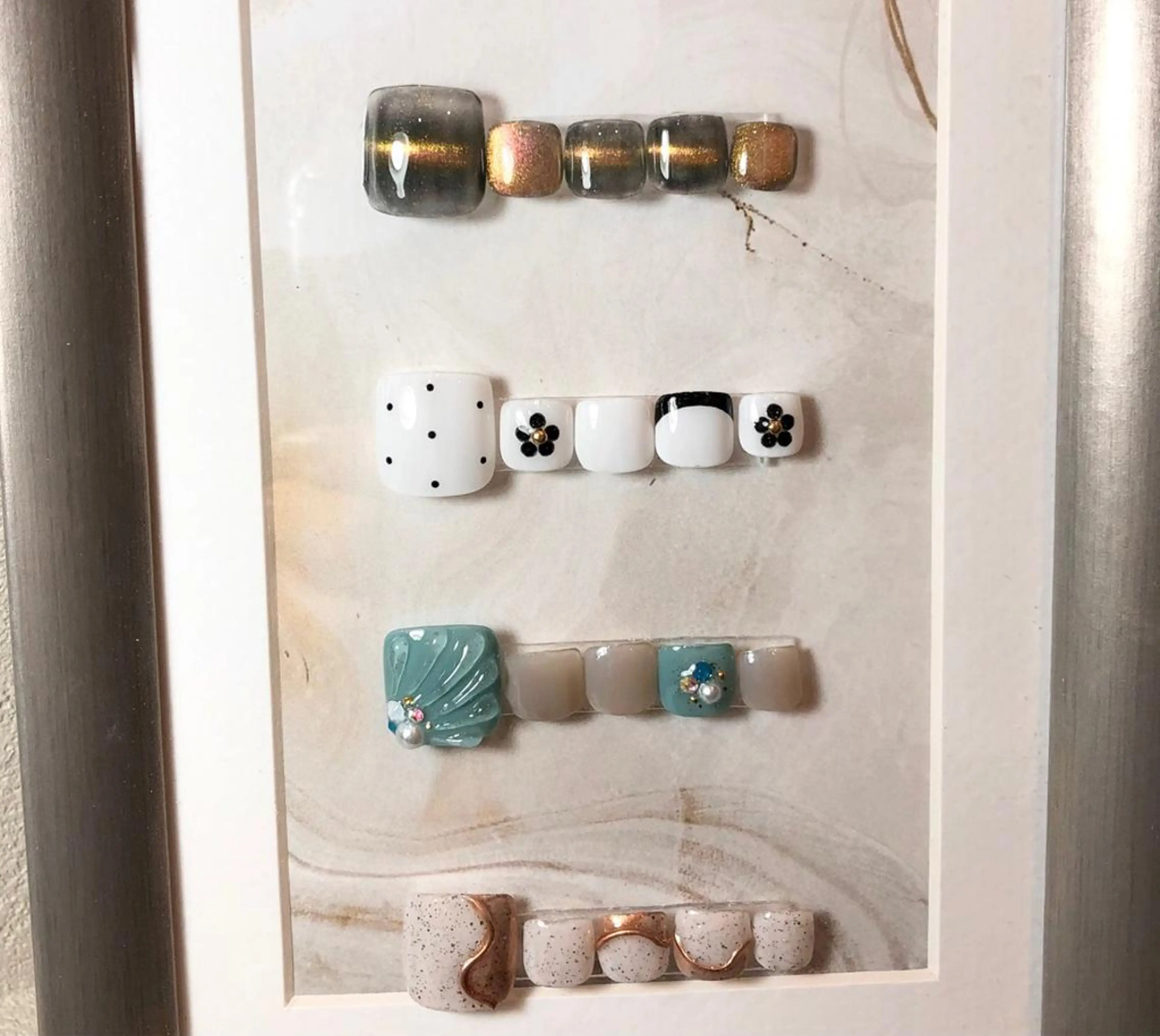 パーマ ヘアアレンジ ネイル マツエク・マツパ クリアネイル マグネットネイル ミラーネイル ニュアンスネイル ニュアンスパーマ nail salon ADORE所属・Adore nailのネイルデザイン