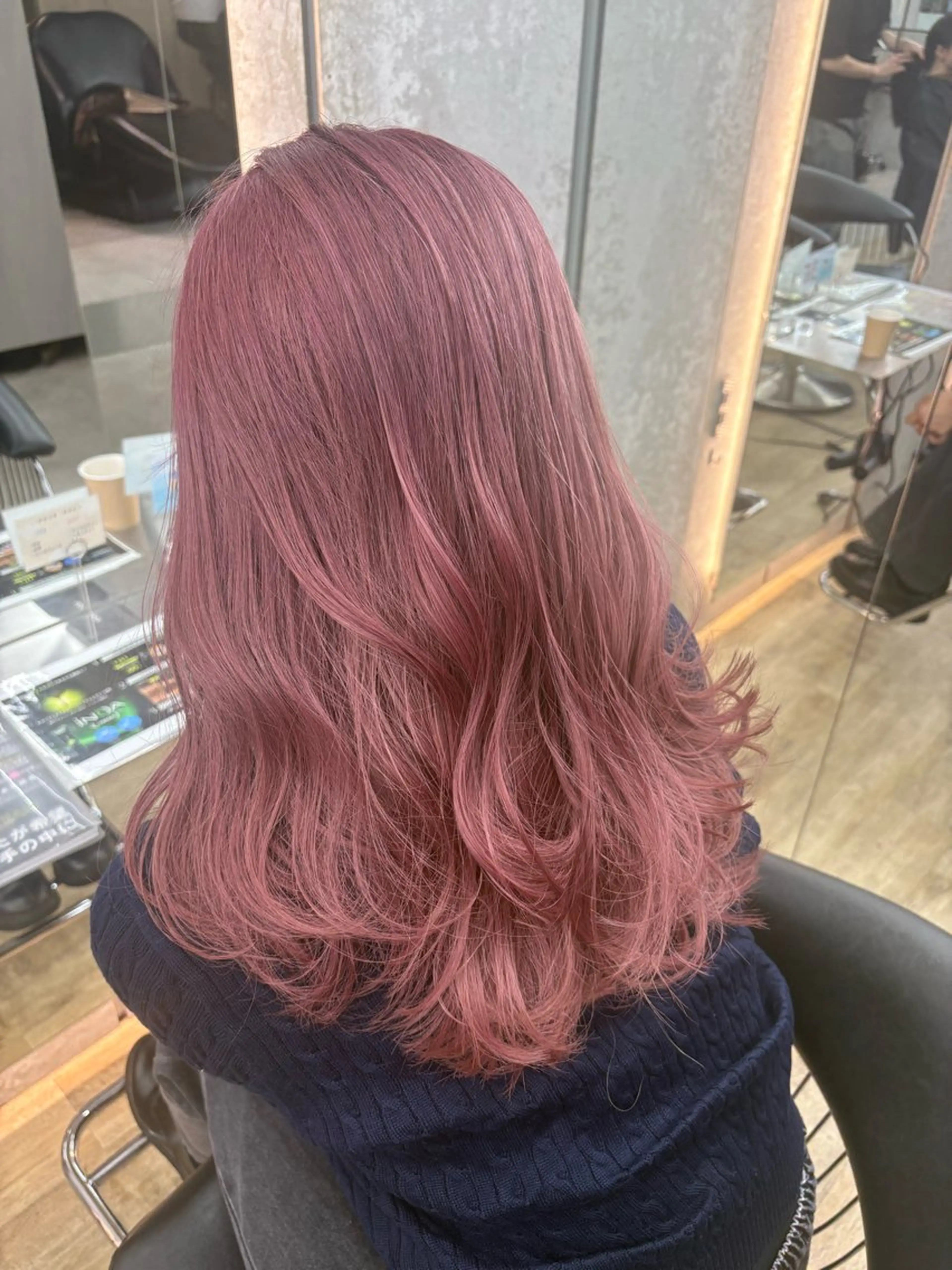 ロング 透明感カラーモデル Yuのヘアスタイル