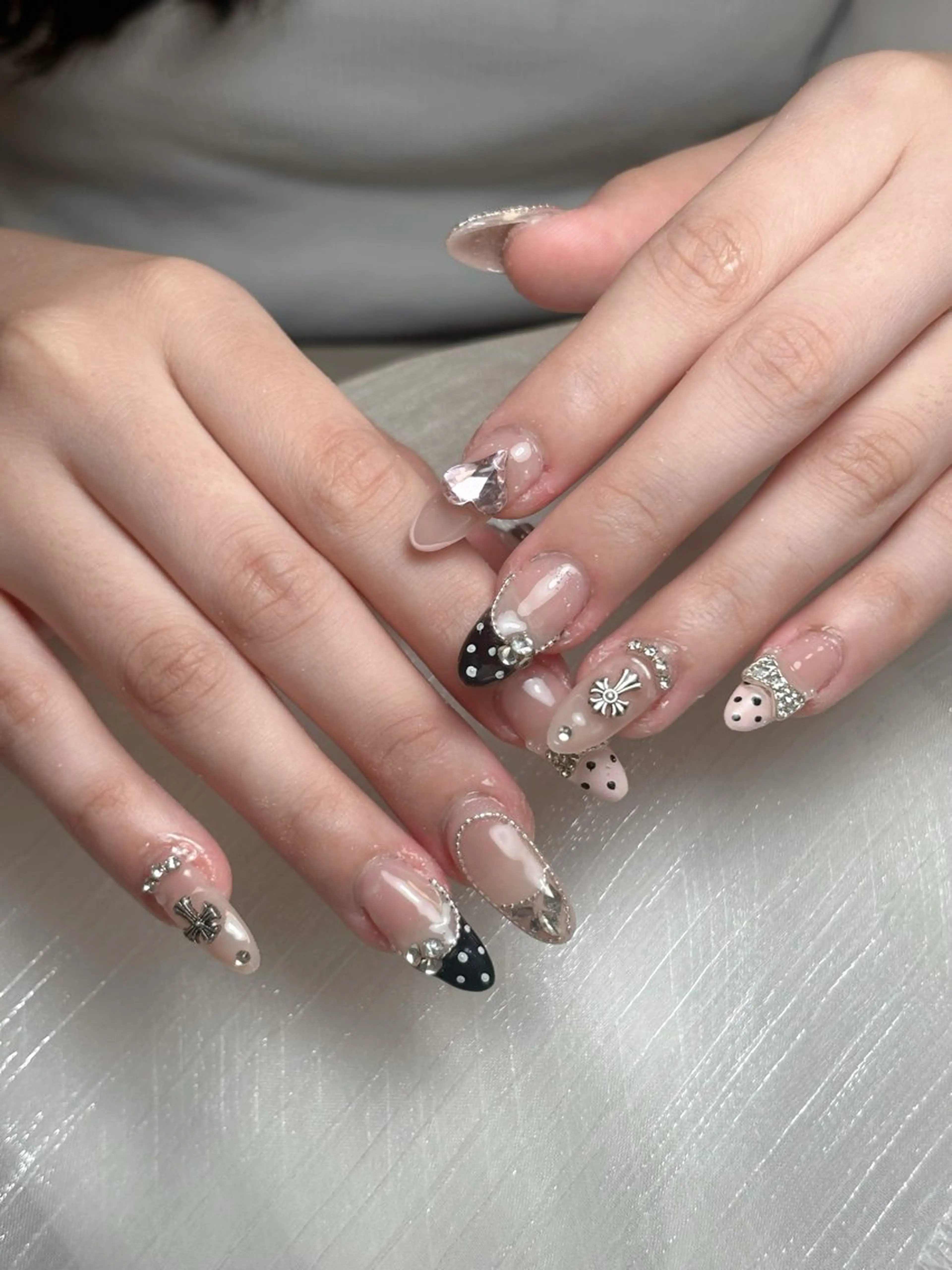 ネイル 里奈 Nailのネイルデザイン