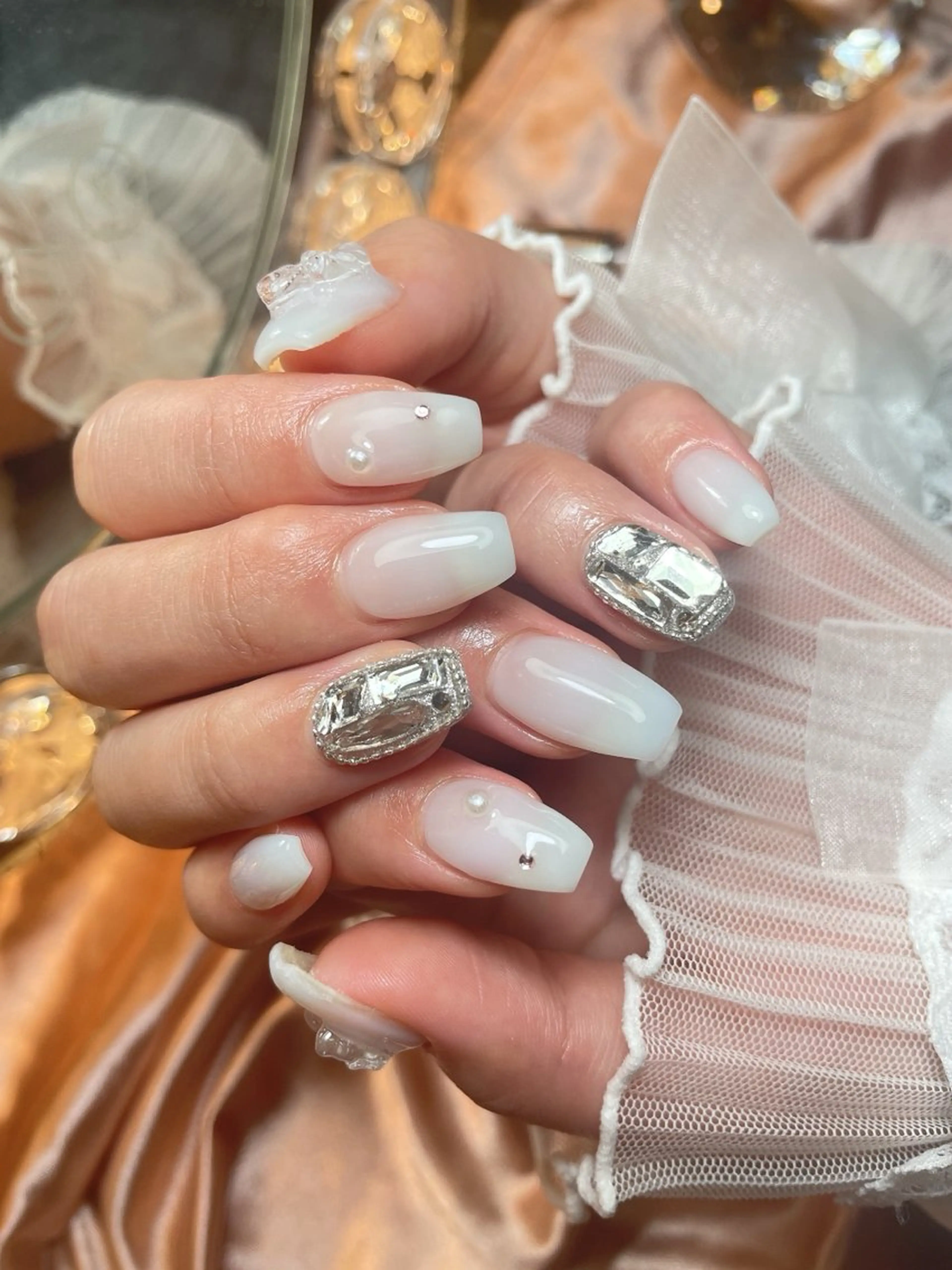 ネイル 23時まで❤︎韓国、 ワンホンネイルのネイルデザイン