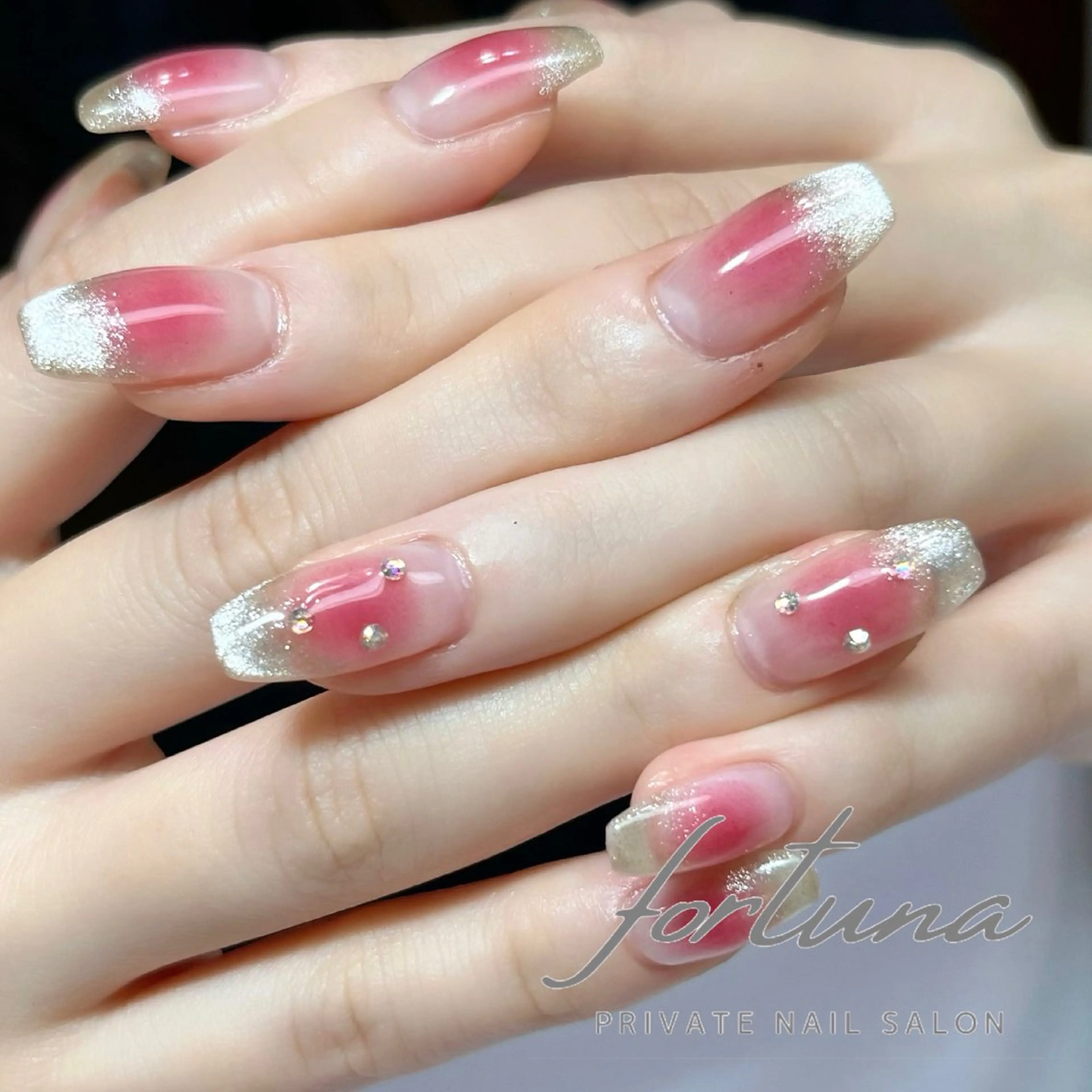 ネイル チークネイル マグネットネイル ストーンネイル ハンドネイル fortuna 武藤裕美のネイルデザイン