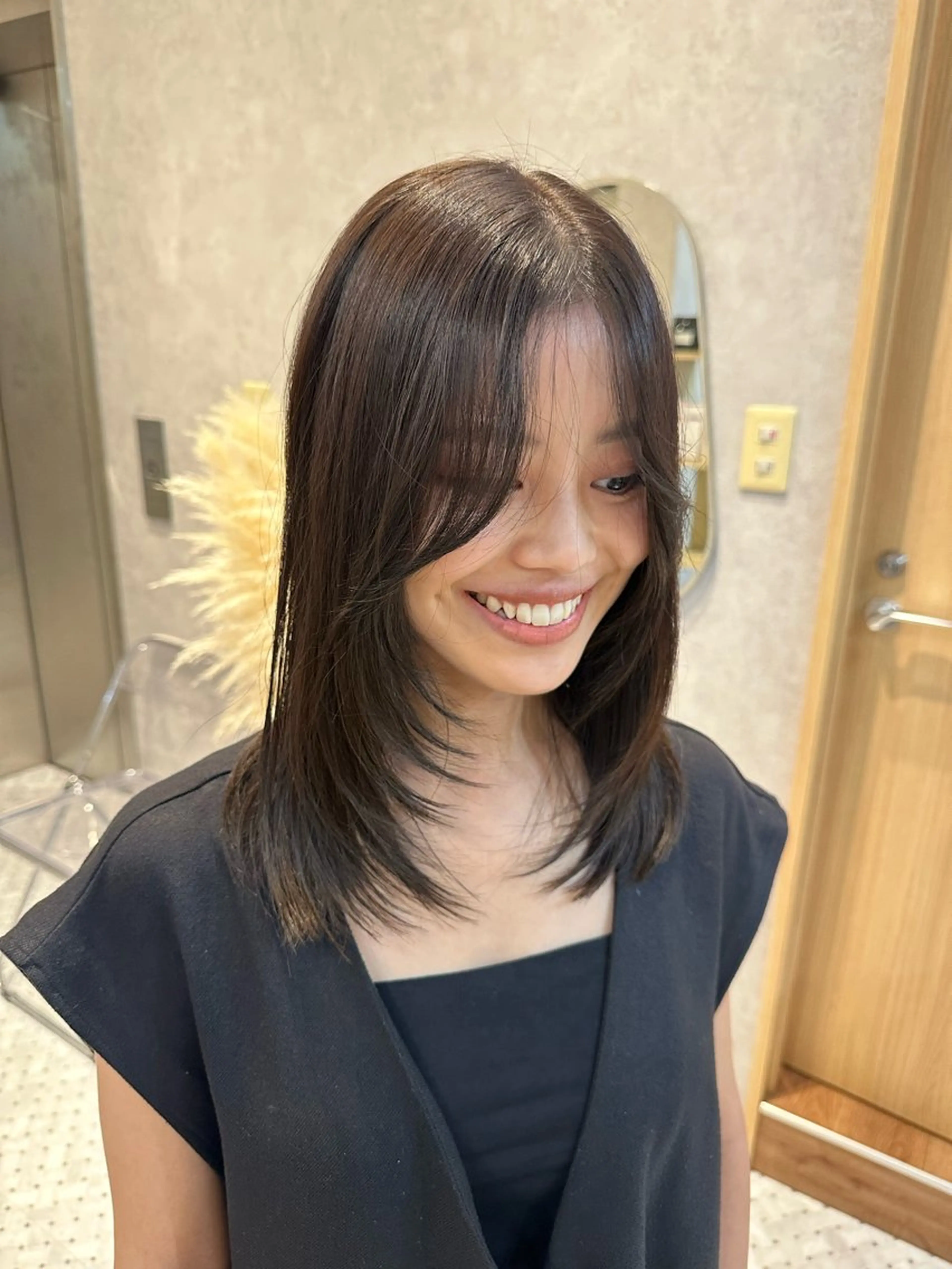ロング カラー ヘアアレンジ グレージュ ハイレイヤー レイヤーカット ヘアカラー トリートメント REONA🪽✨薬院 レイヤーカット🫧のヘアスタイル