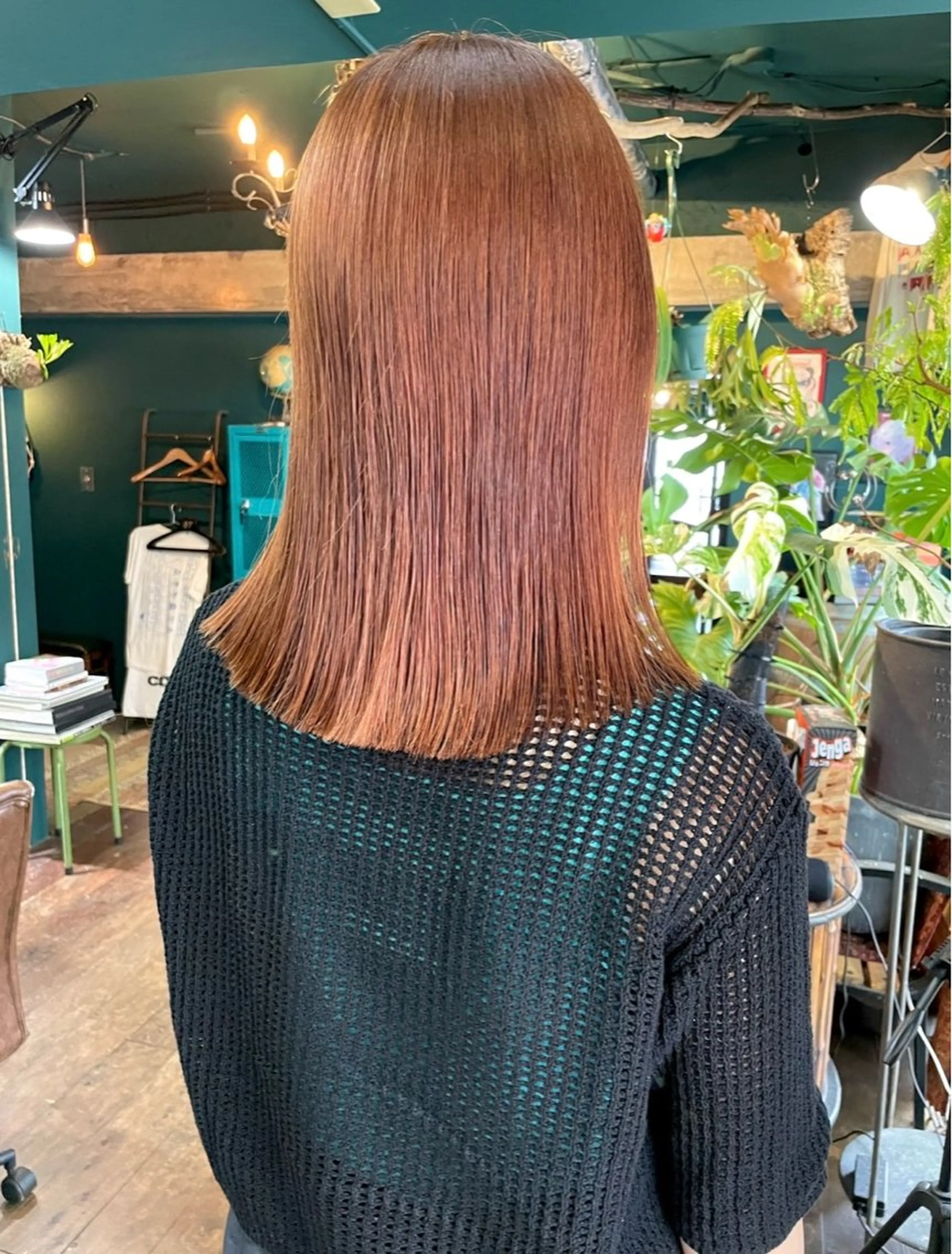 ミディアム カラー 仲村 真里奈のヘアスタイル