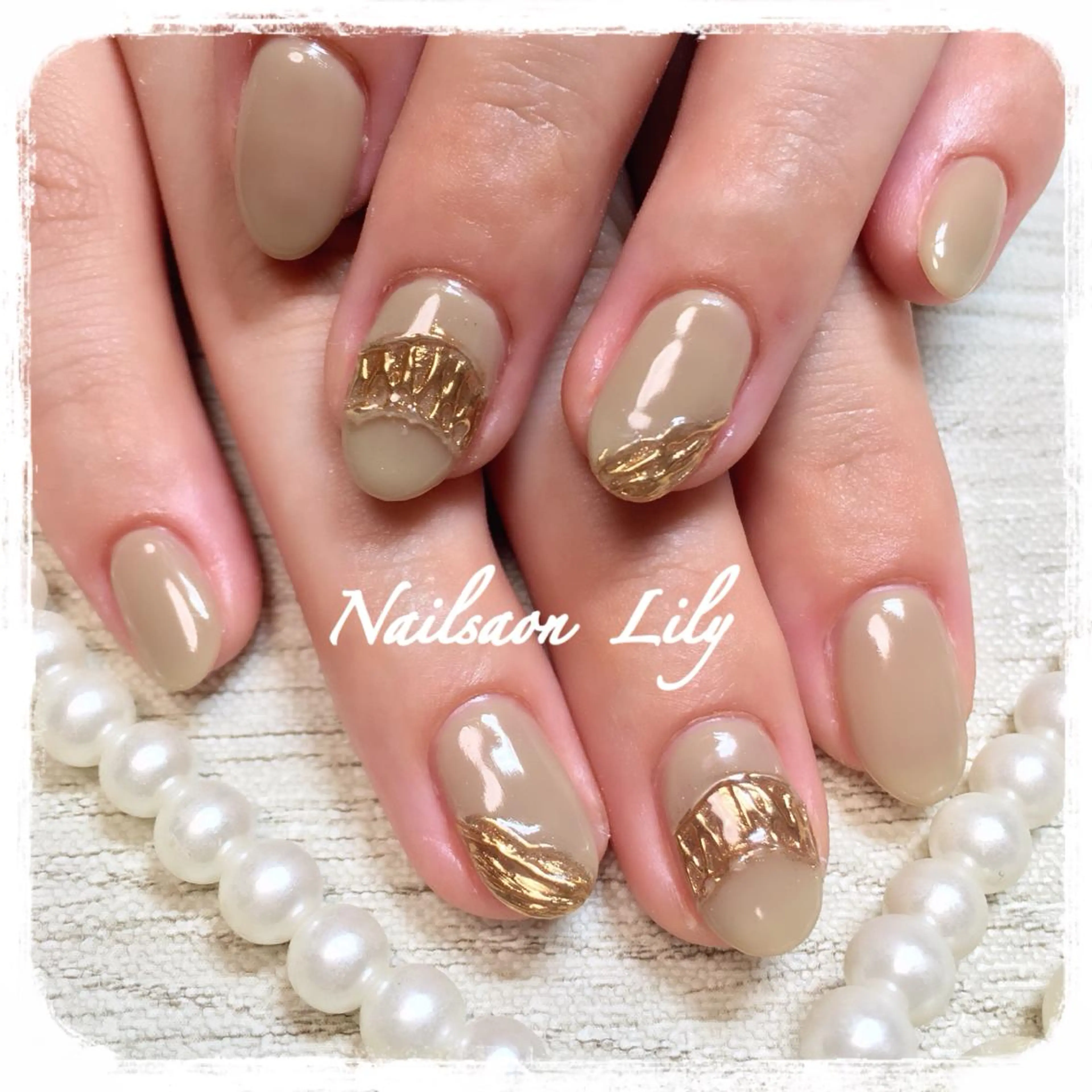 ネイル ミラーネイル Lily*nail 🌻Mii🌻のネイルデザイン