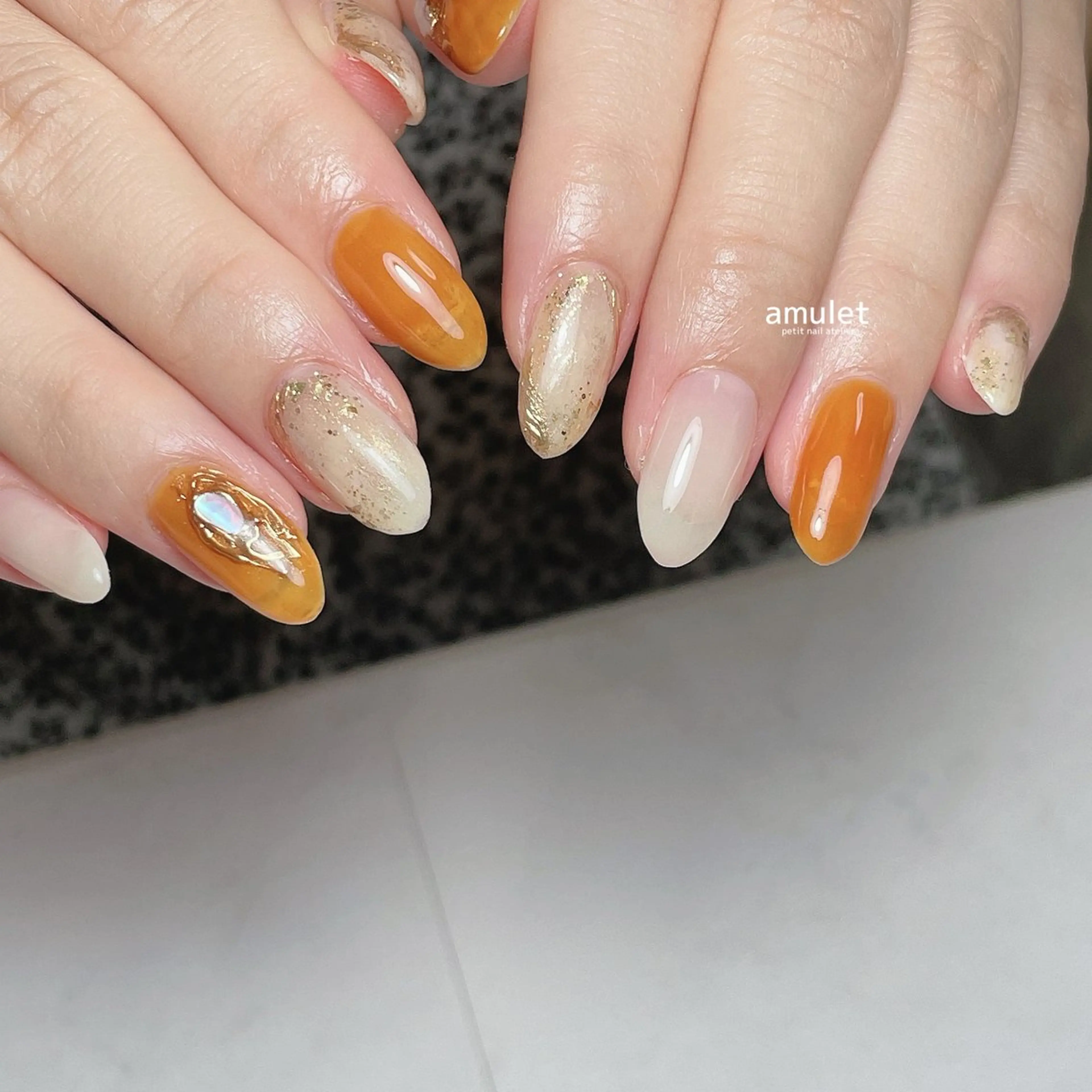 ネイル キラキラネイル ミラーネイル ハンドネイル amulet TOMOMIのネイルデザイン