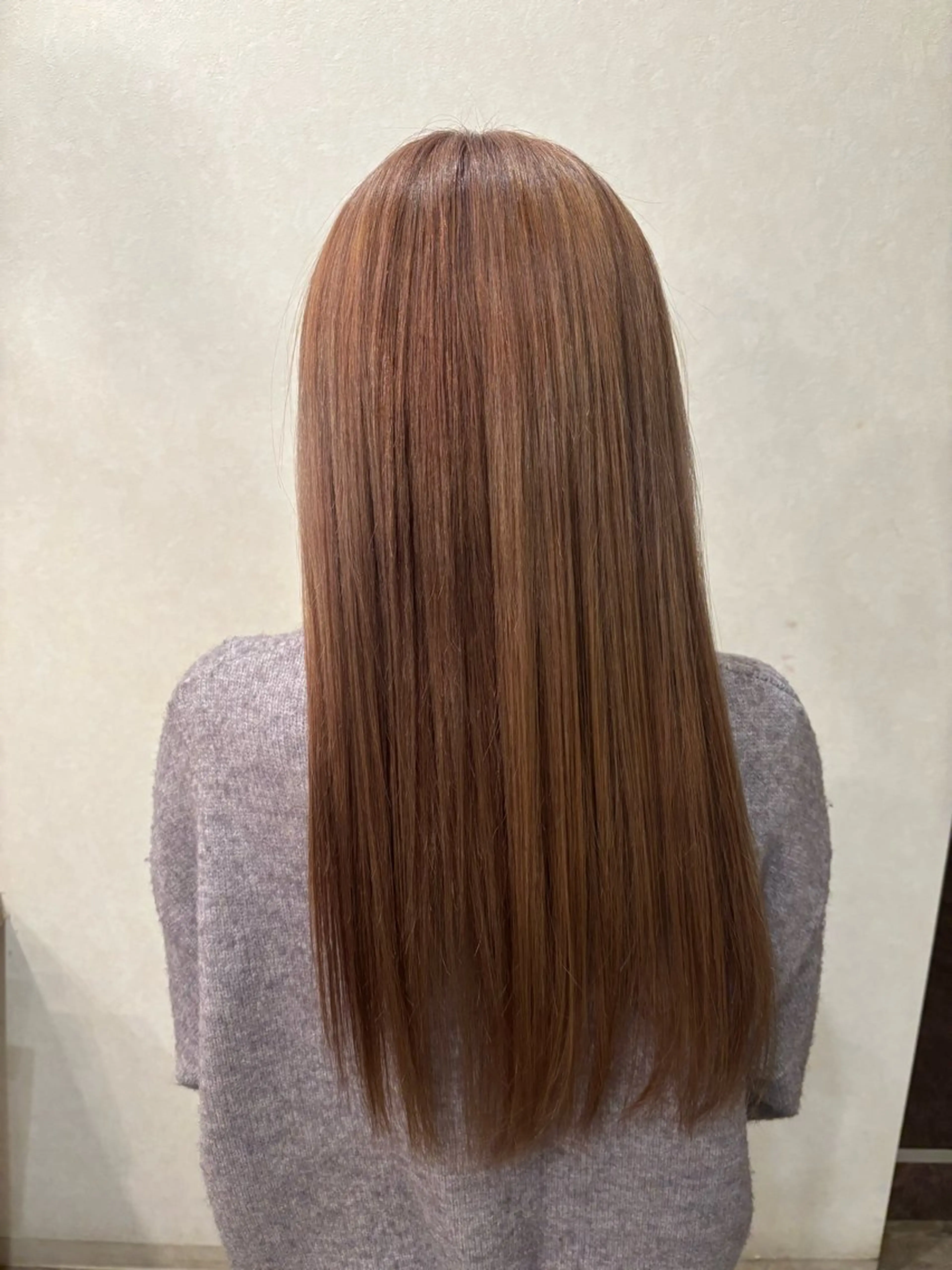 ロング カラー ブリーチ 河田 綺香のヘアスタイル