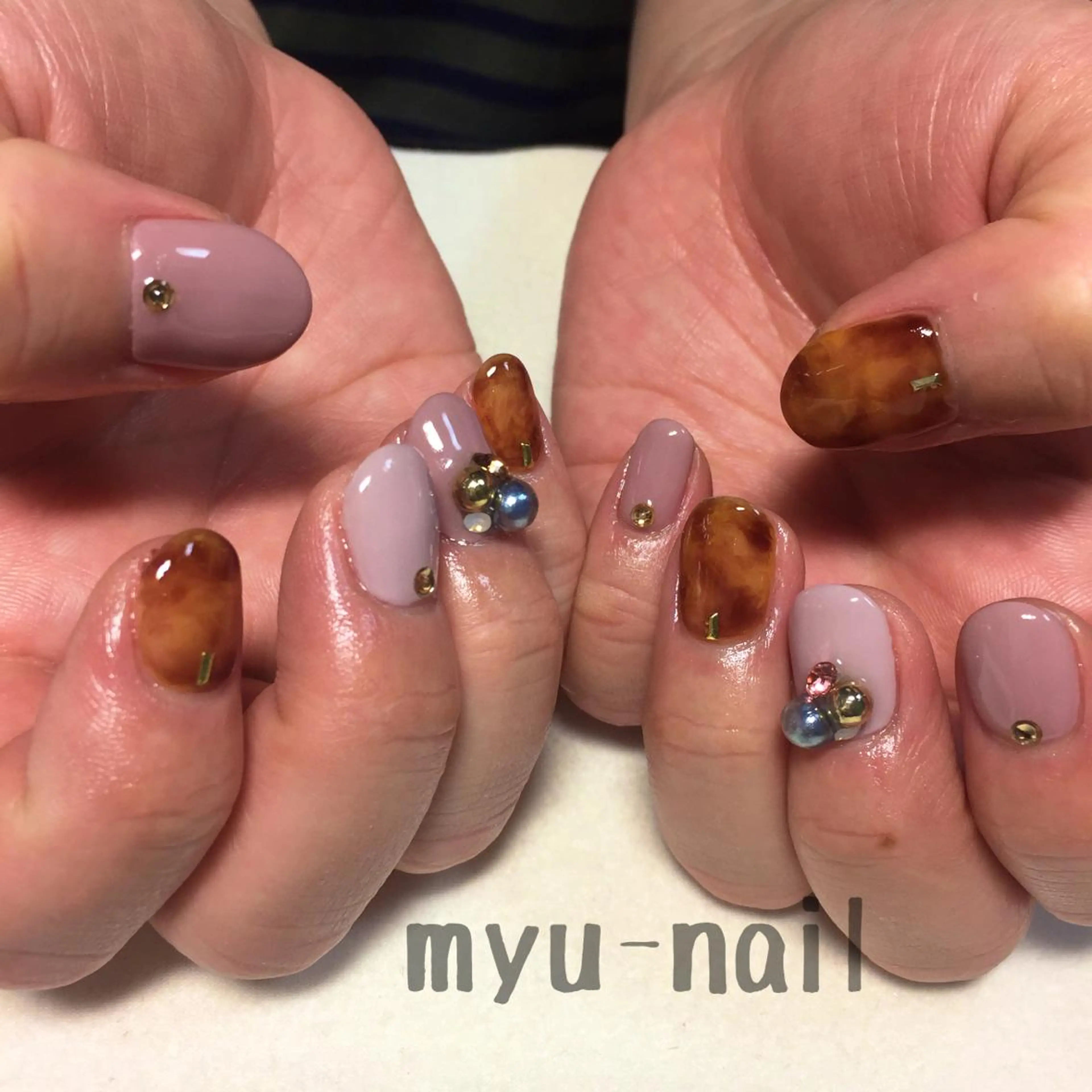 ネイル べっ甲ネイル ハンドネイル ホームサロン myu-nailのネイルデザイン