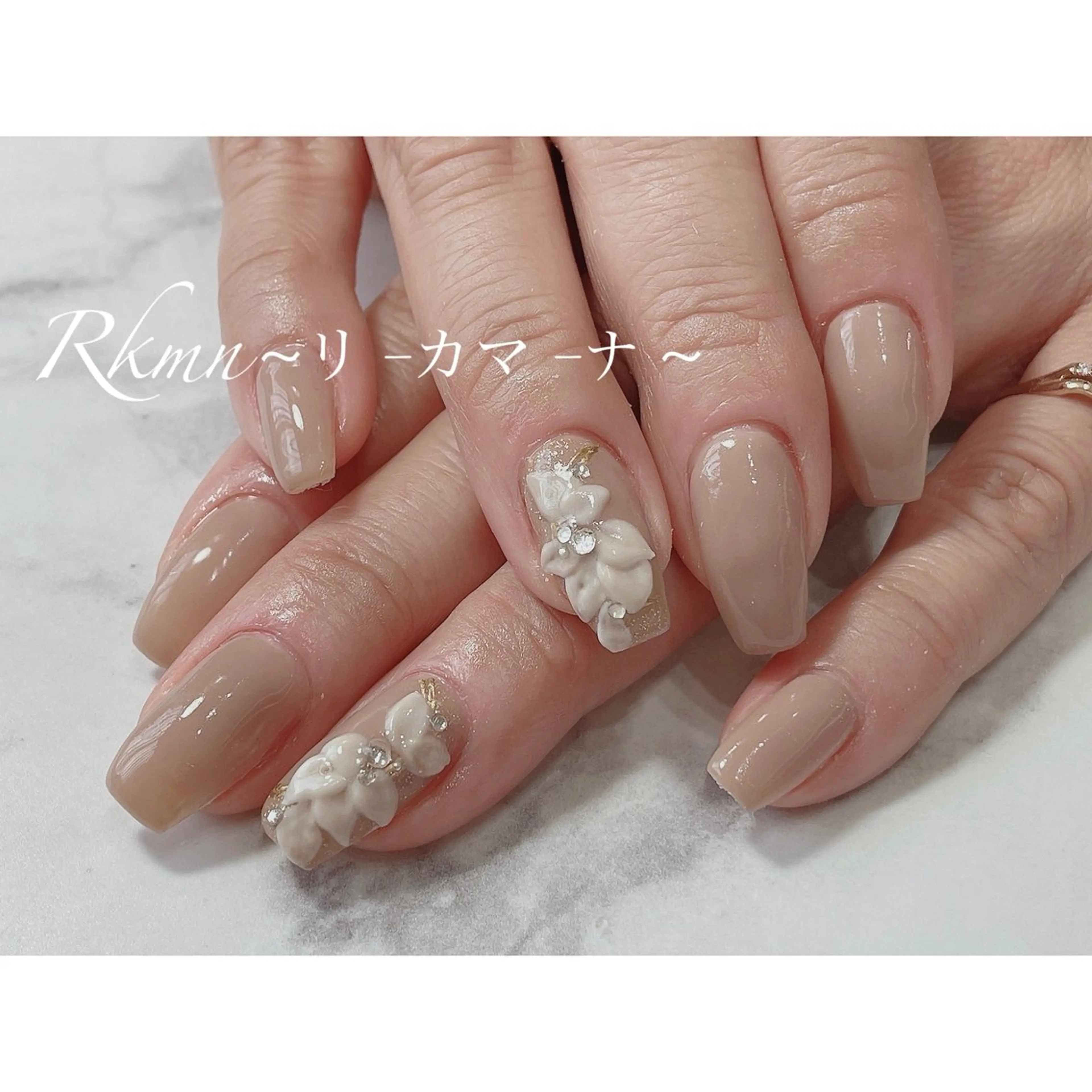 ネイル アートネイル フラワーネイル シンプルネイル 春ネイル Rkmn ~リ-カマ-ナ~のネイルデザイン