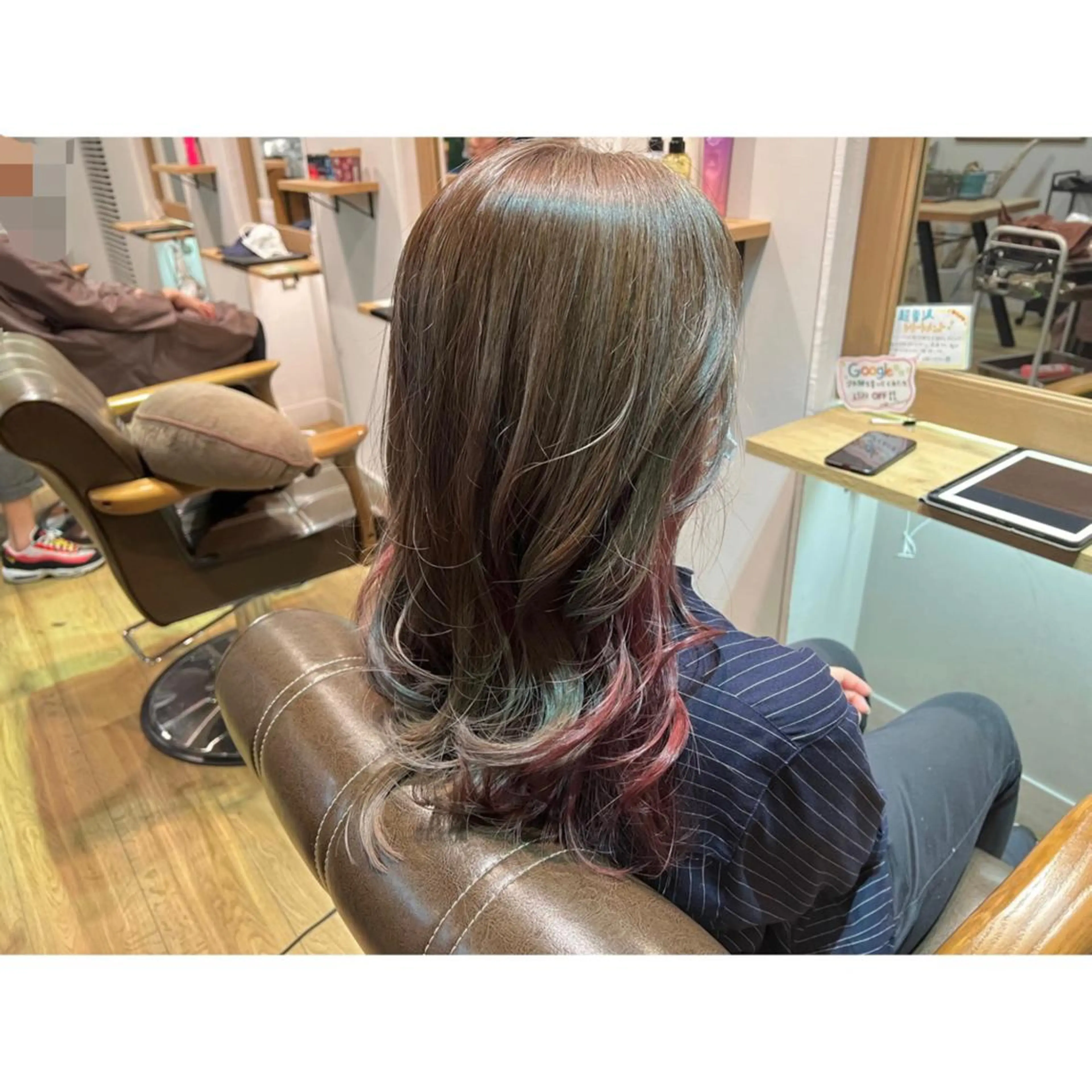 ロング カラー ピンクカラー ツキダテ ユイのヘアスタイル