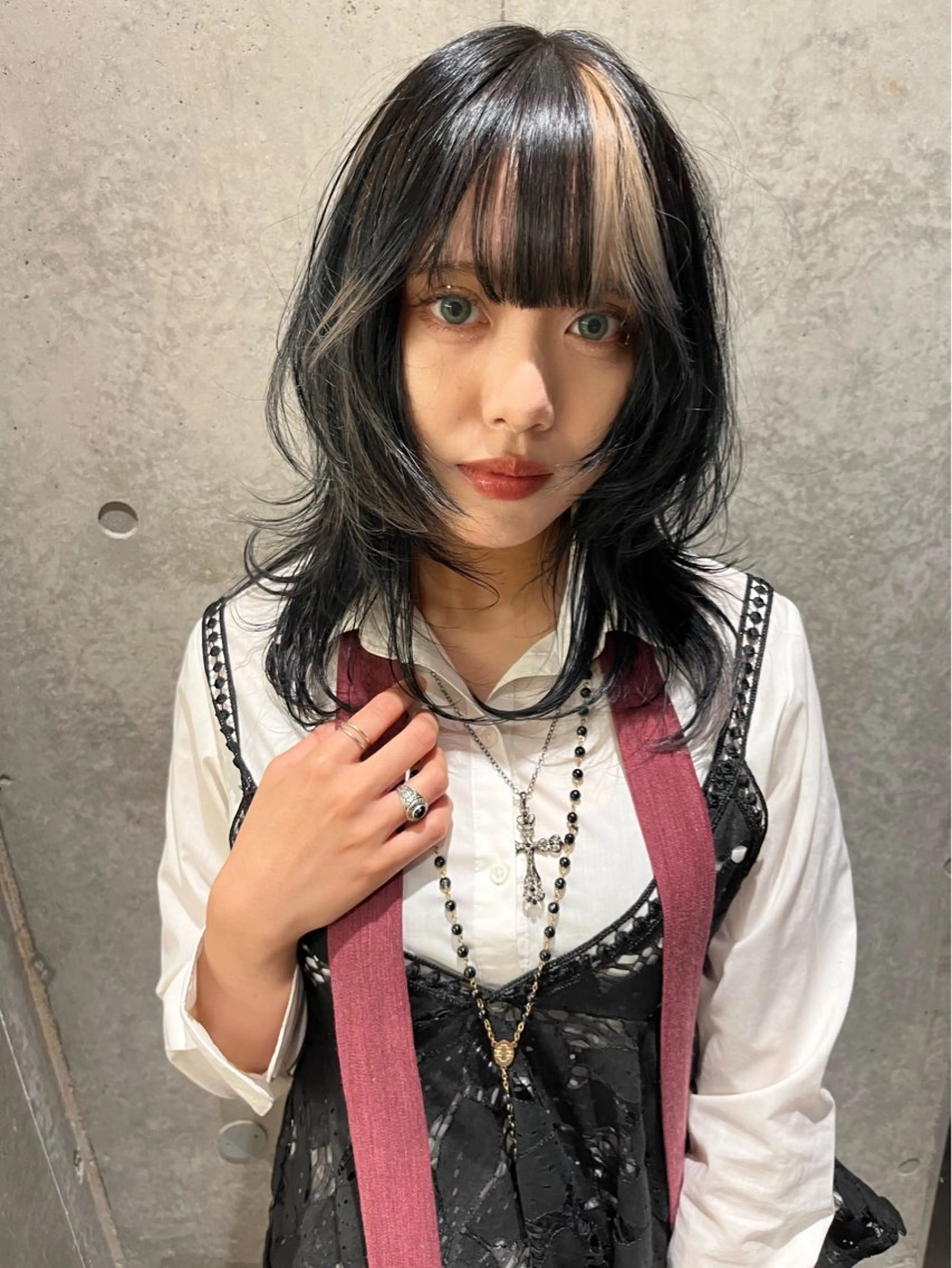 ミディアム カラー ブリーチ yuuna/ ハッシュカット🎀のヘアスタイル