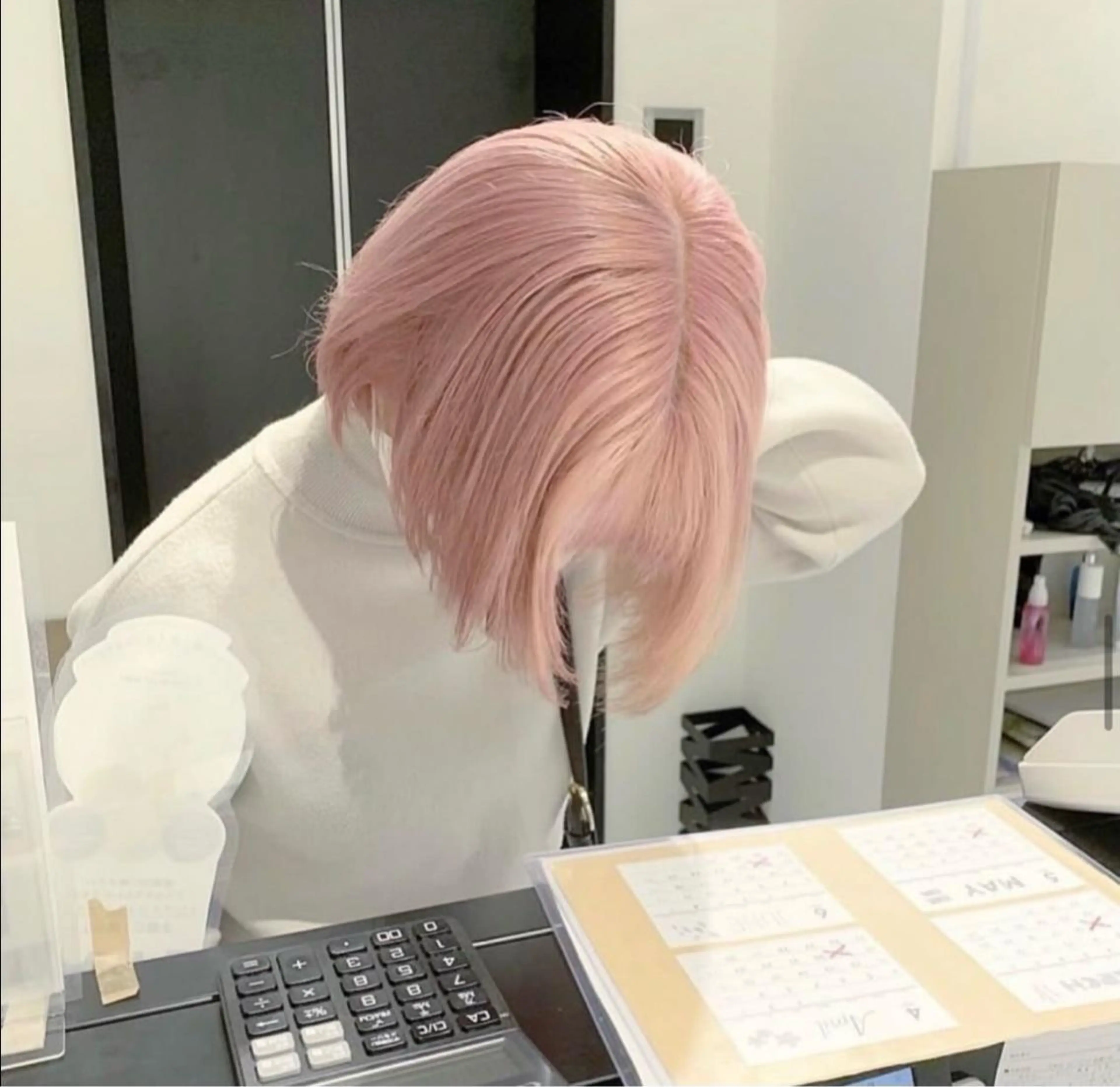 ショート カラー パーマ ヘアアレンジ メンズ キッズ ネイル マツエク・マツパ アイブロウ ショートボブ メンズバレイヤージュ メンズブリーチ メンズハイライト メンズハイトーン Eirデザイナーズ サロン茶屋町tomoのヘアスタイル