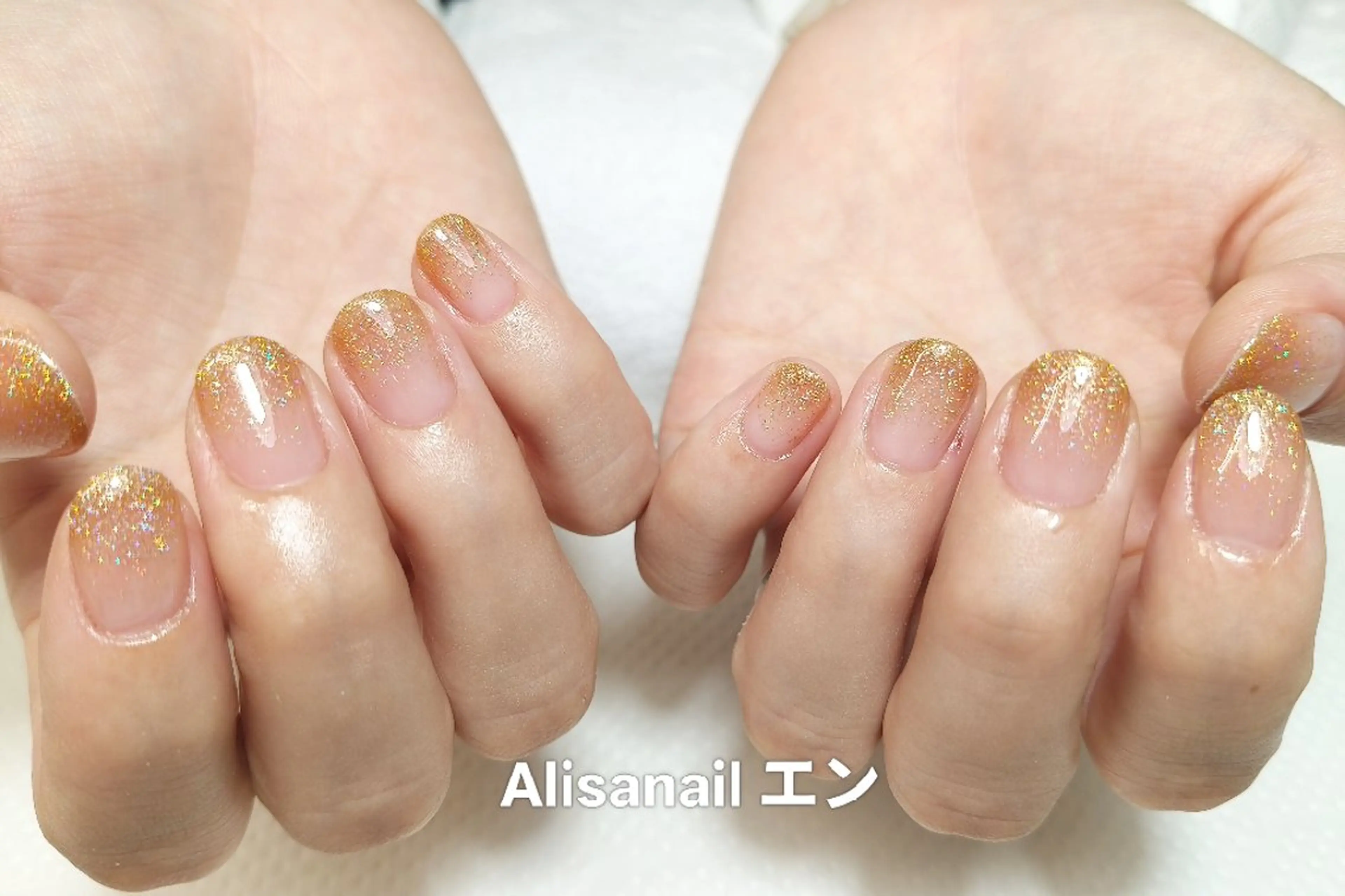 ネイル グラデーション ラメ(グリッター) ラメグラデーション エ ンのネイルデザイン