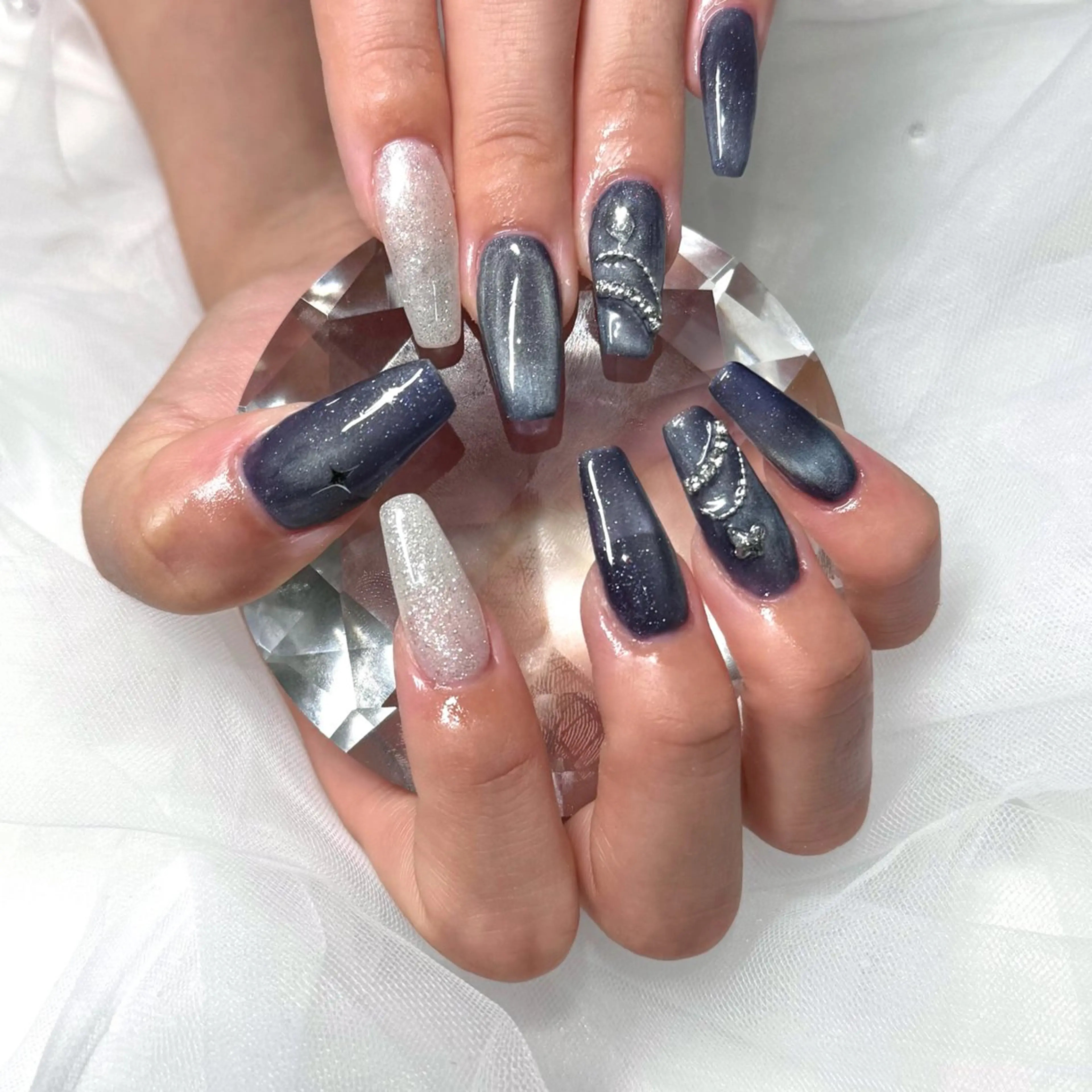 ネイル ネイビー スカルプネイル SAYUKI ネイリストのマツエク・マツパデザイン