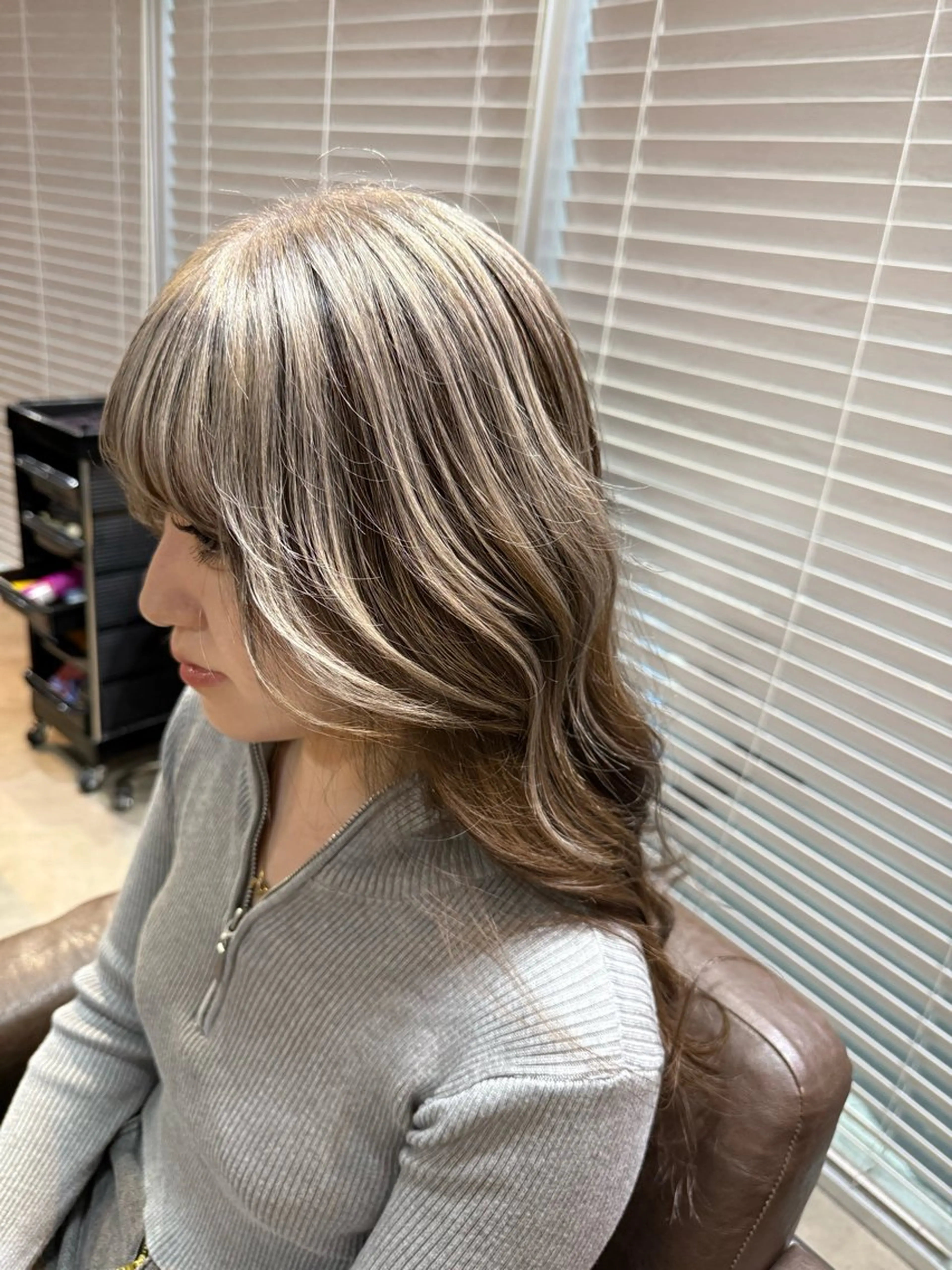 ロング ヘアカラー トリートメント 山影✨バレイヤージュ ハイライト✨メンズ◎のヘアスタイル