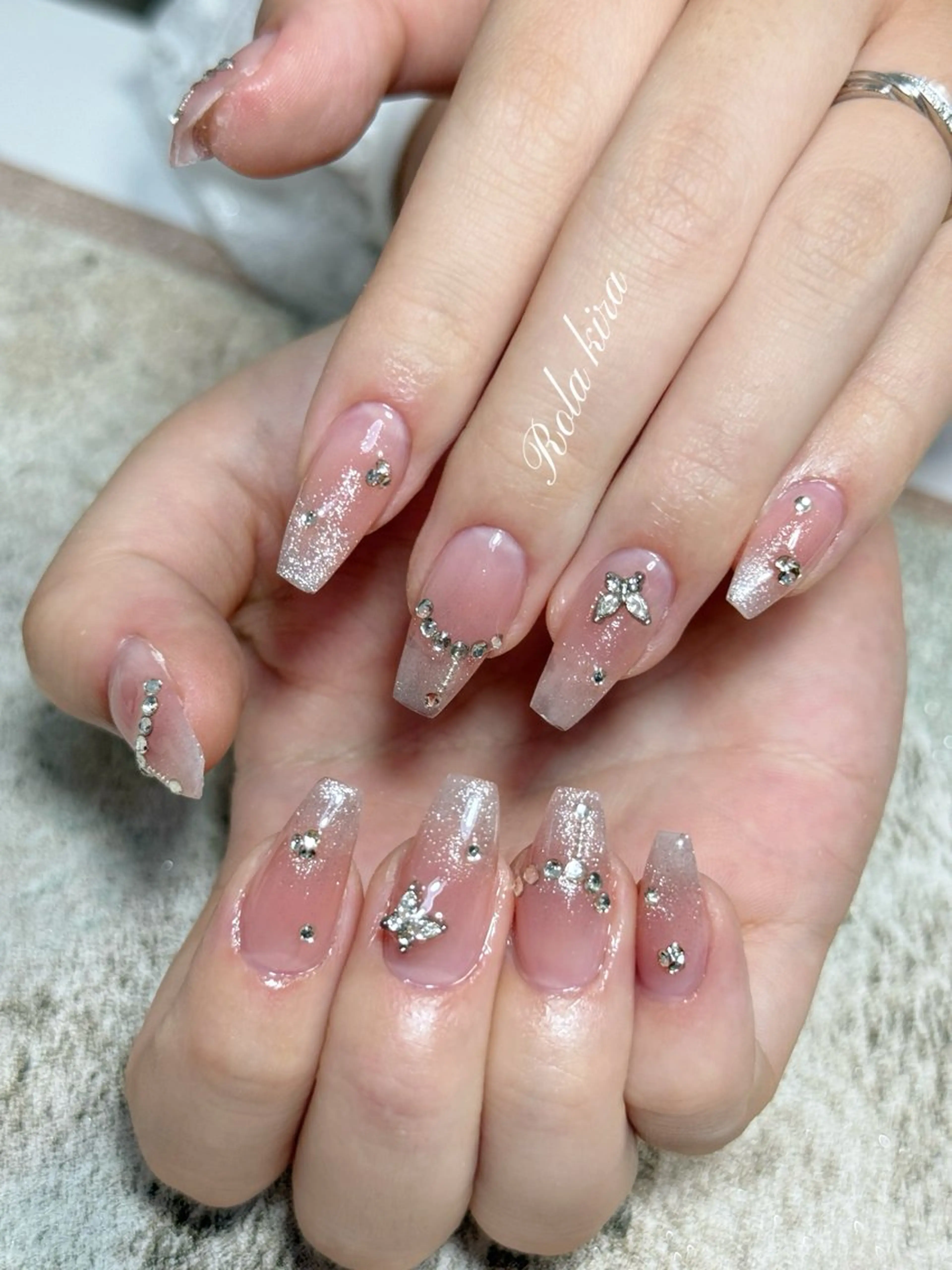 ネイル 韓国ネイル オフィスネイル シンプルネイル ワンホンネイル ハンドネイル Rola kira 麗のネイルデザイン