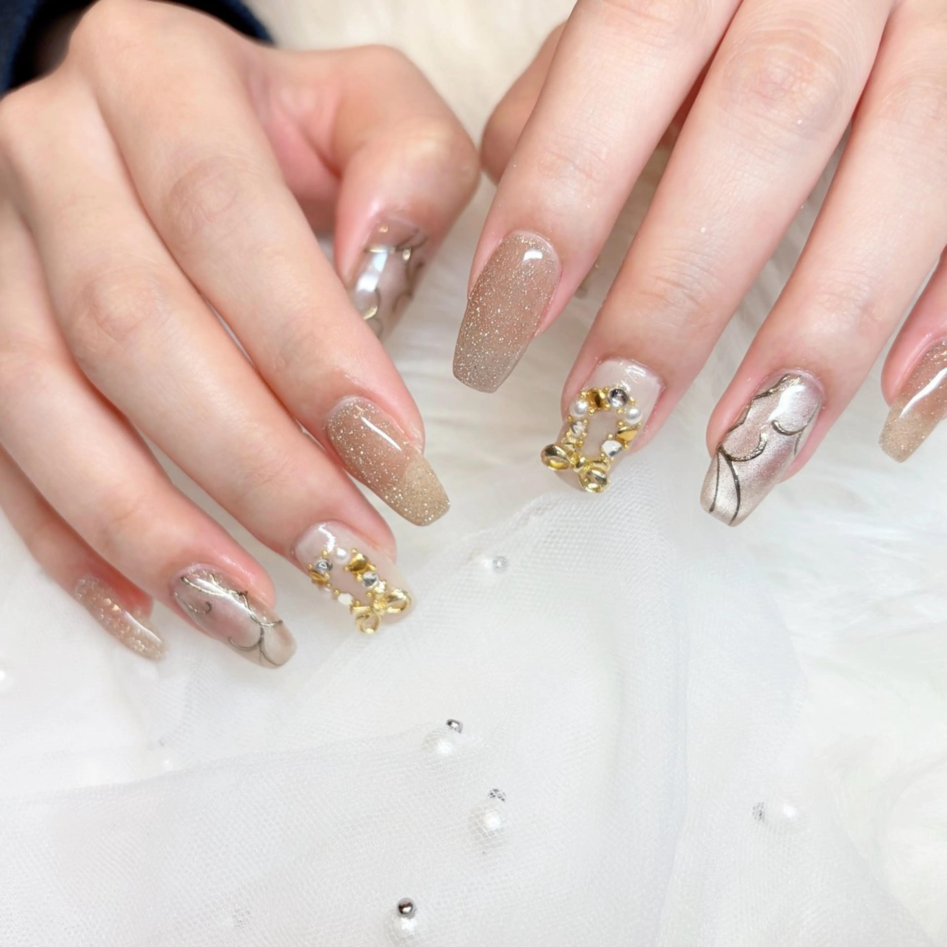 ネイル フラッシュネイル マグネットネイル 冬ネイル クリスマス aitas | nanamiのネイルデザイン