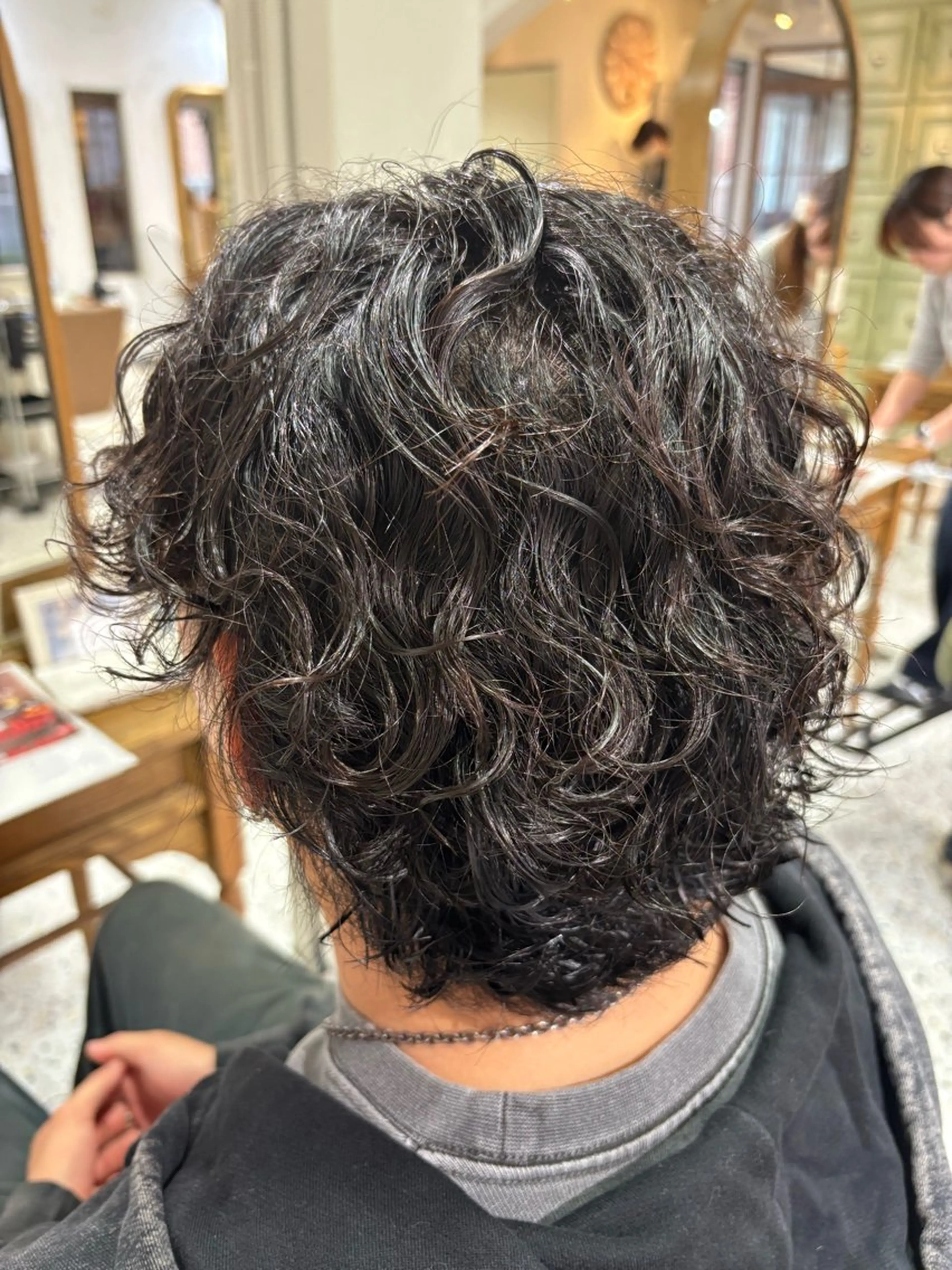 ミディアム パーマ メンズ カット パーマ 中澤 衿葉のヘアスタイル