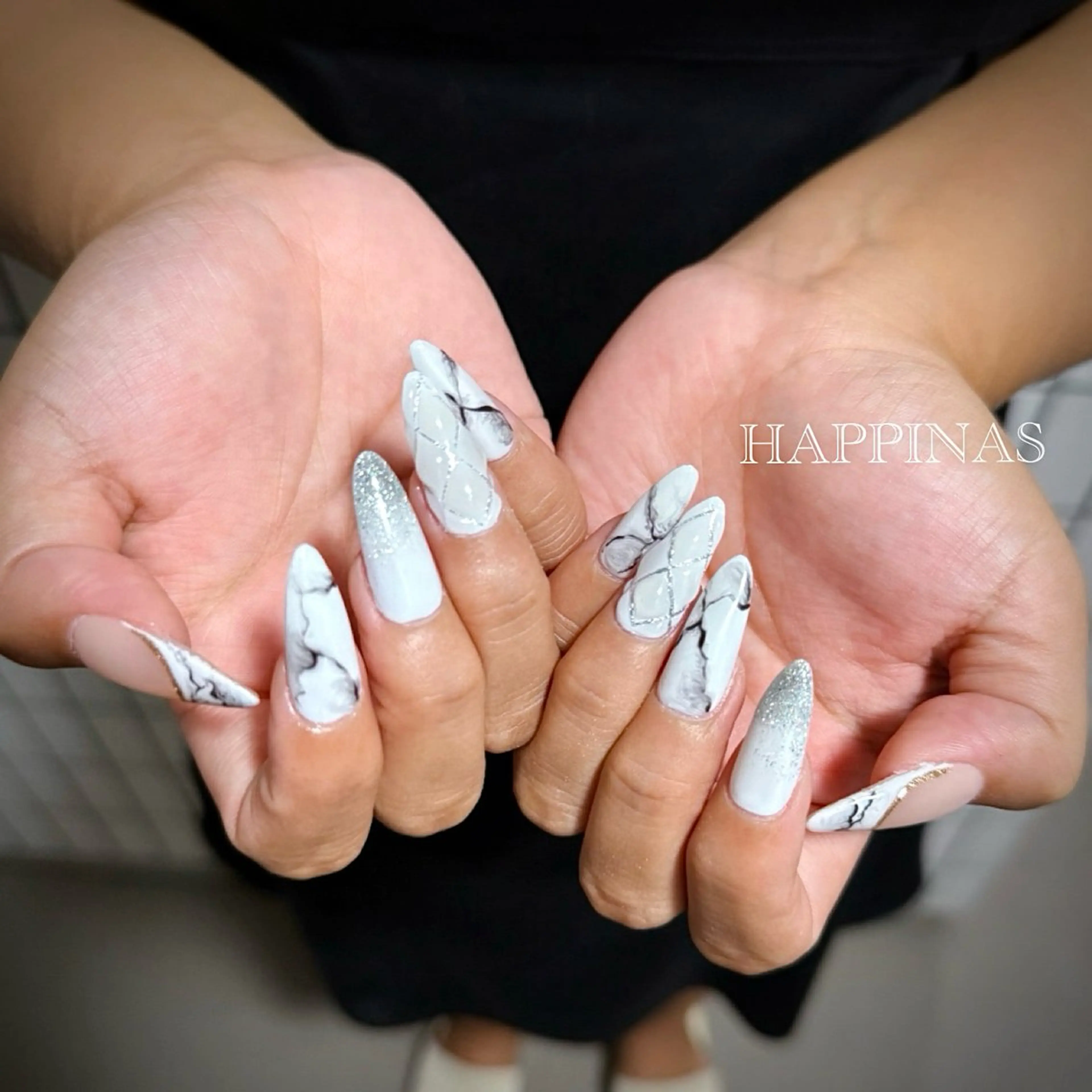 ネイル ゴージャス キラキラネイル 大理石ネイル(マーブル) スカルプネイル シンプルネイル ハンドネイル HAPPINAS ののかのネイルデザイン