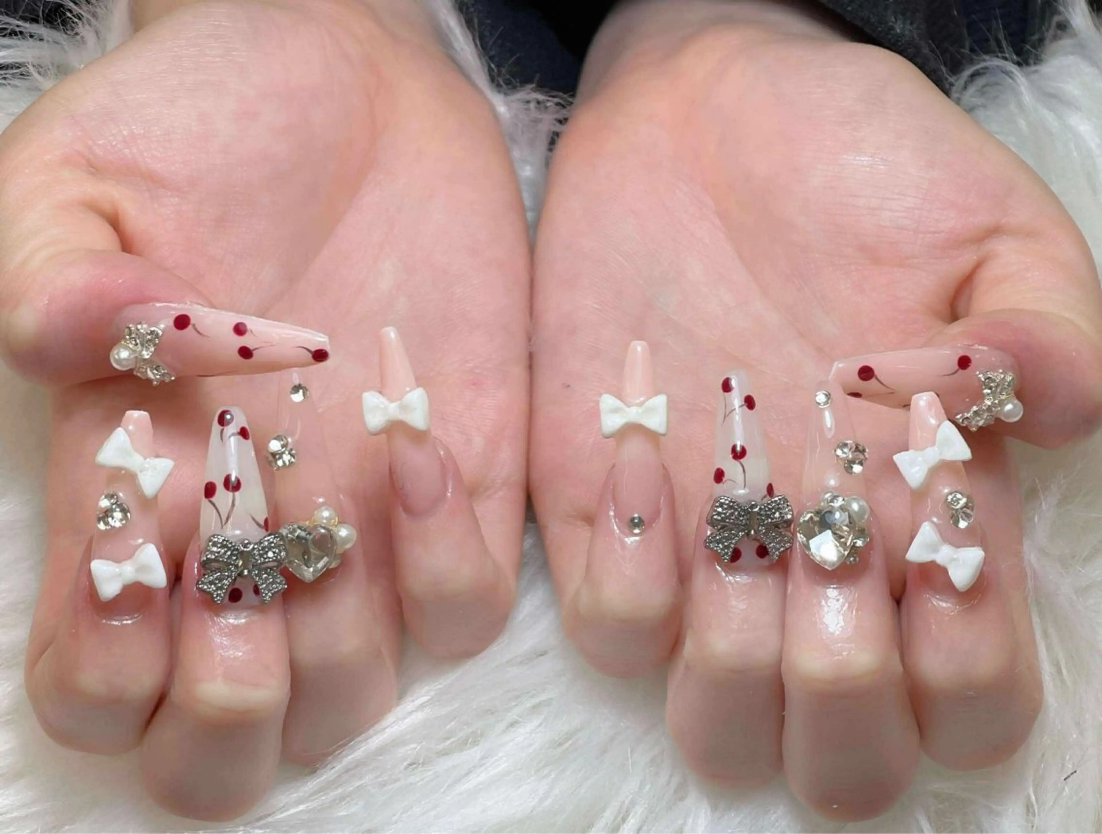 ネイル チークネイル 長さ出し フットネイル マグネットネイル 持ち込み ハンドネイル ANH NAIL ゴテゴテ専門店💎のネイルデザイン