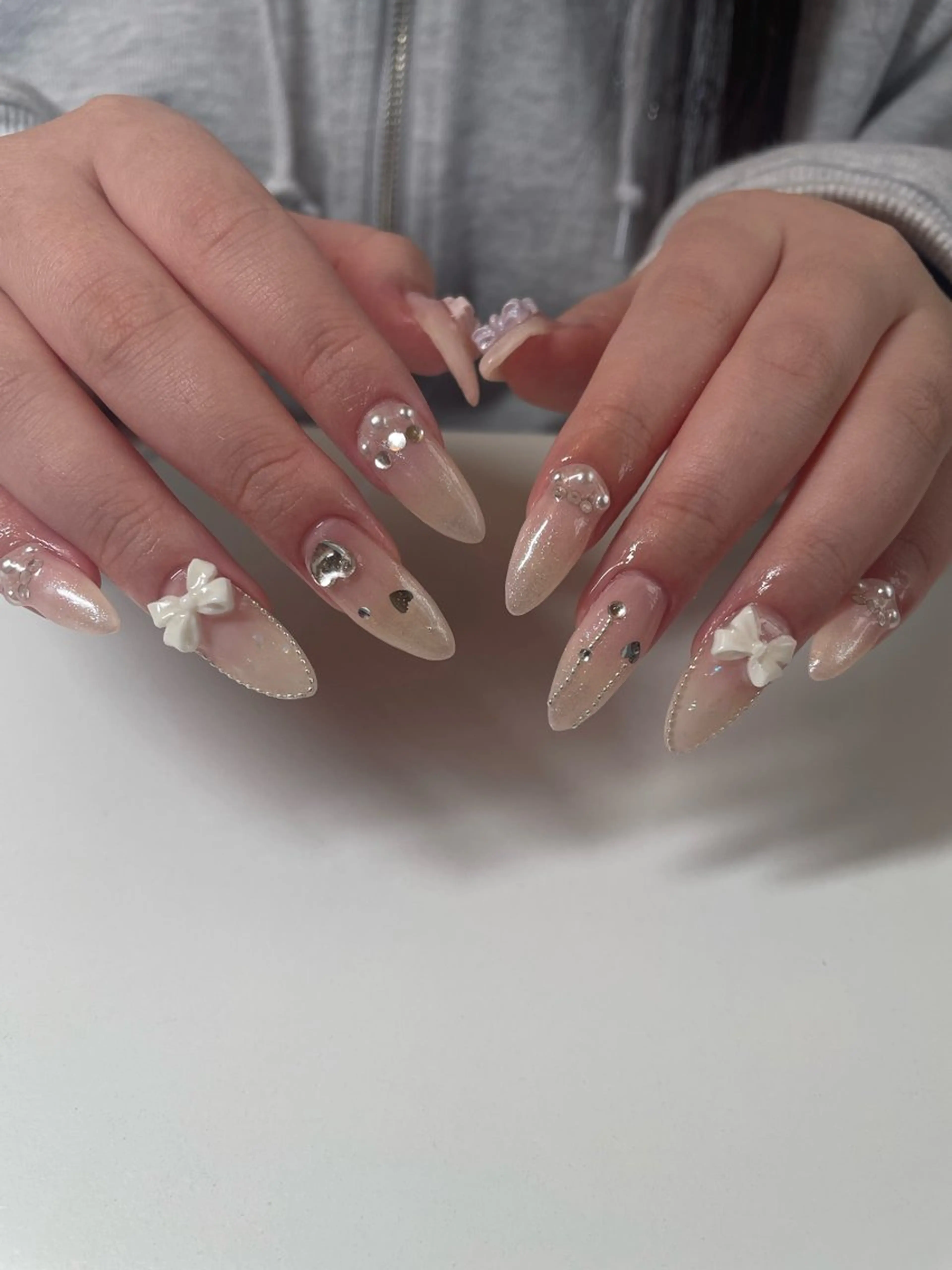 ネイル ロングネイル ハンドネイル ulu🌼 nanaのネイルデザイン