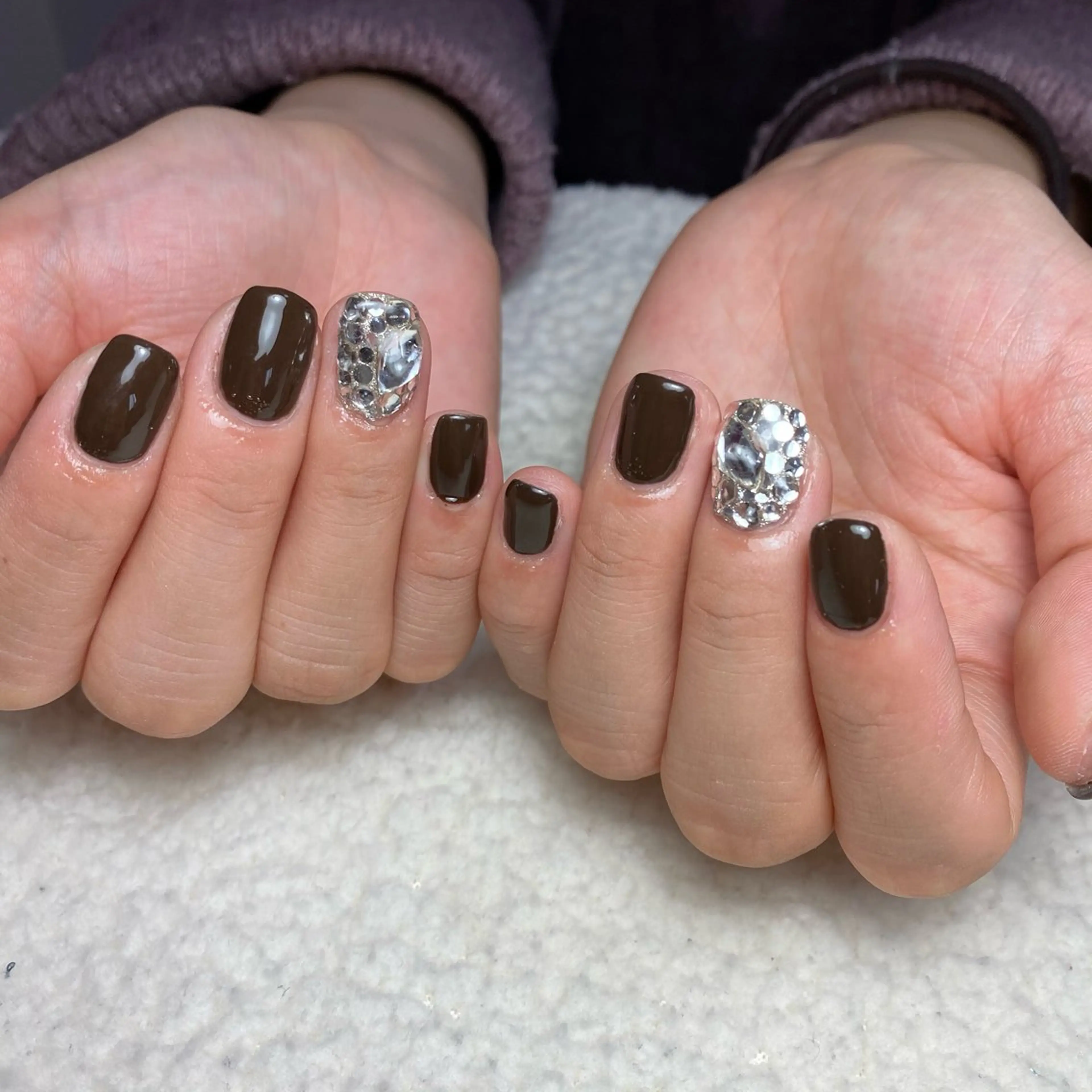 ネイル ブラウン ハンドネイル COCO +のエステ・リラクイメージ