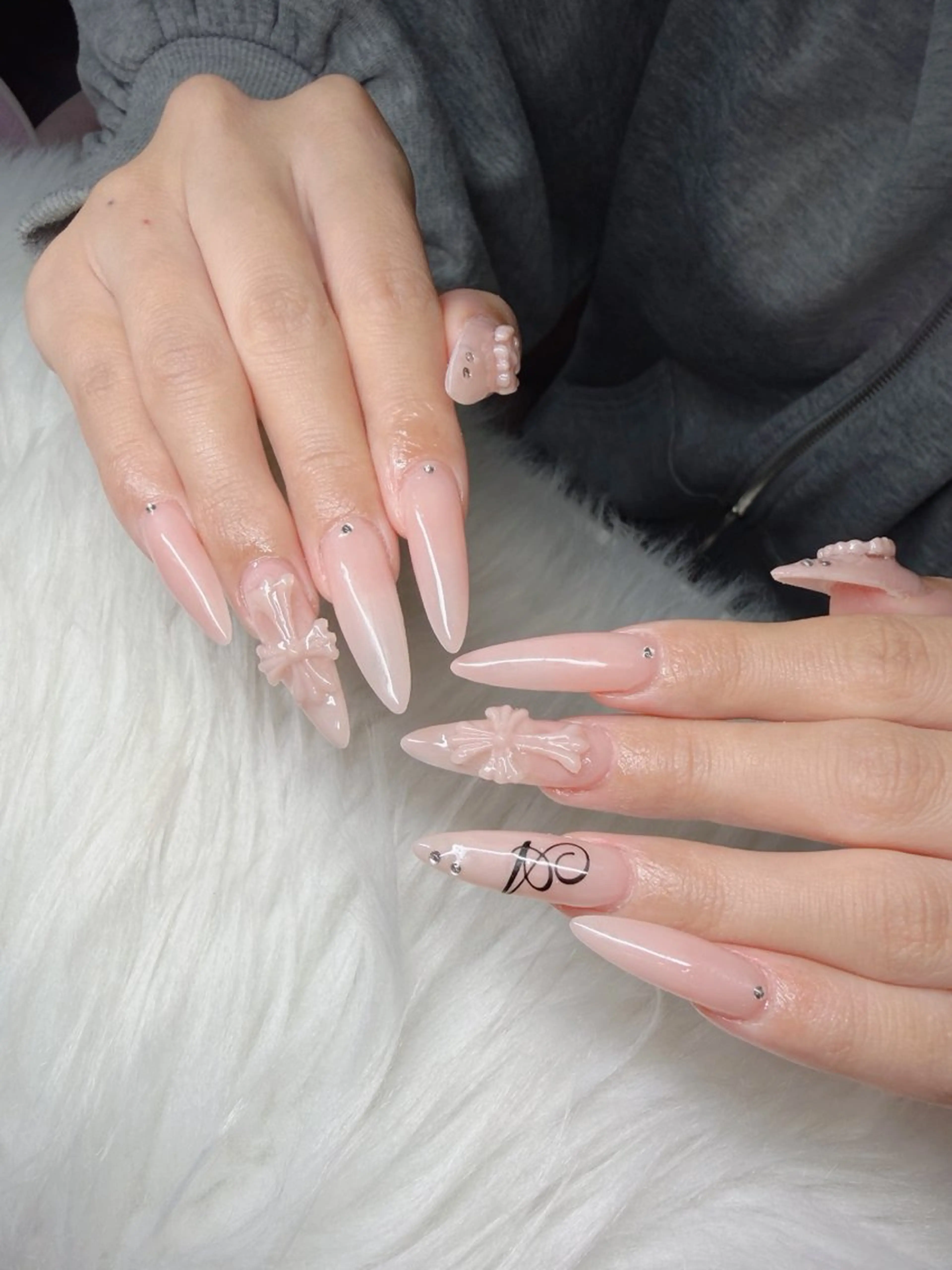 ネイル Lee Nailsのネイルデザイン