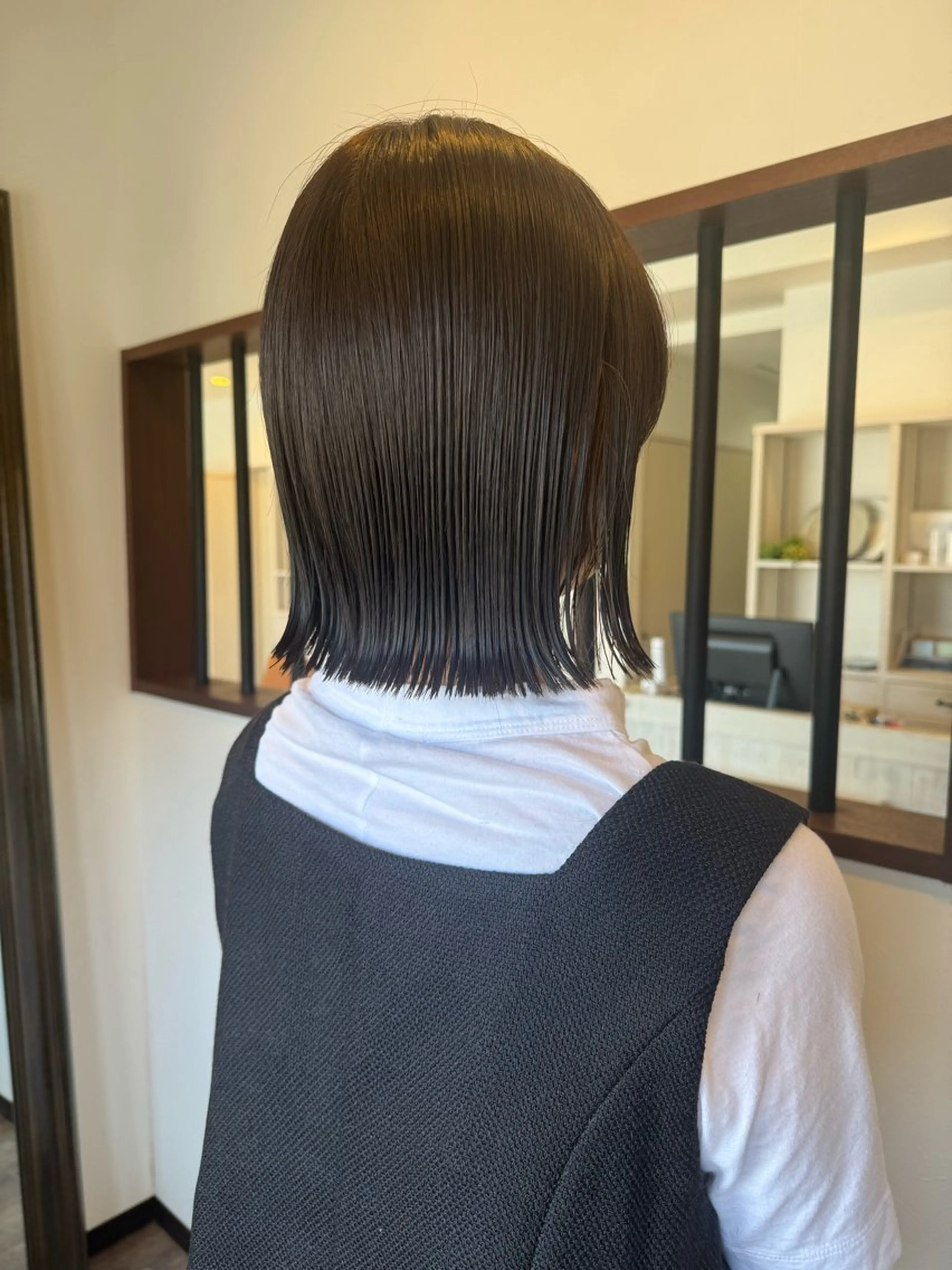 ミディアム 浅津 菜月のヘアスタイル