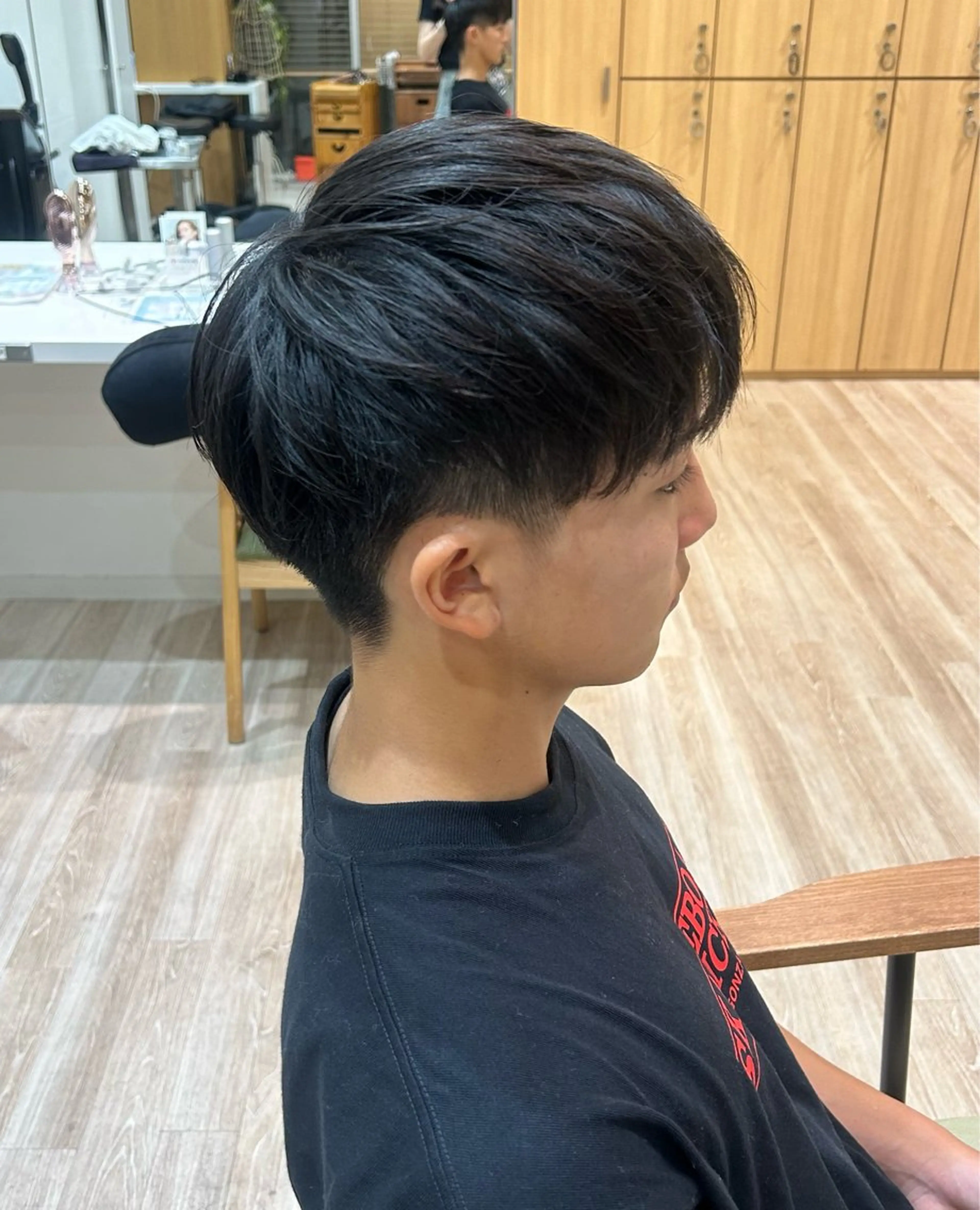 メンズ マッシュ ツーブロック 刈り上げ ✧HINA✧ 韓国風/レイヤーのヘアスタイル