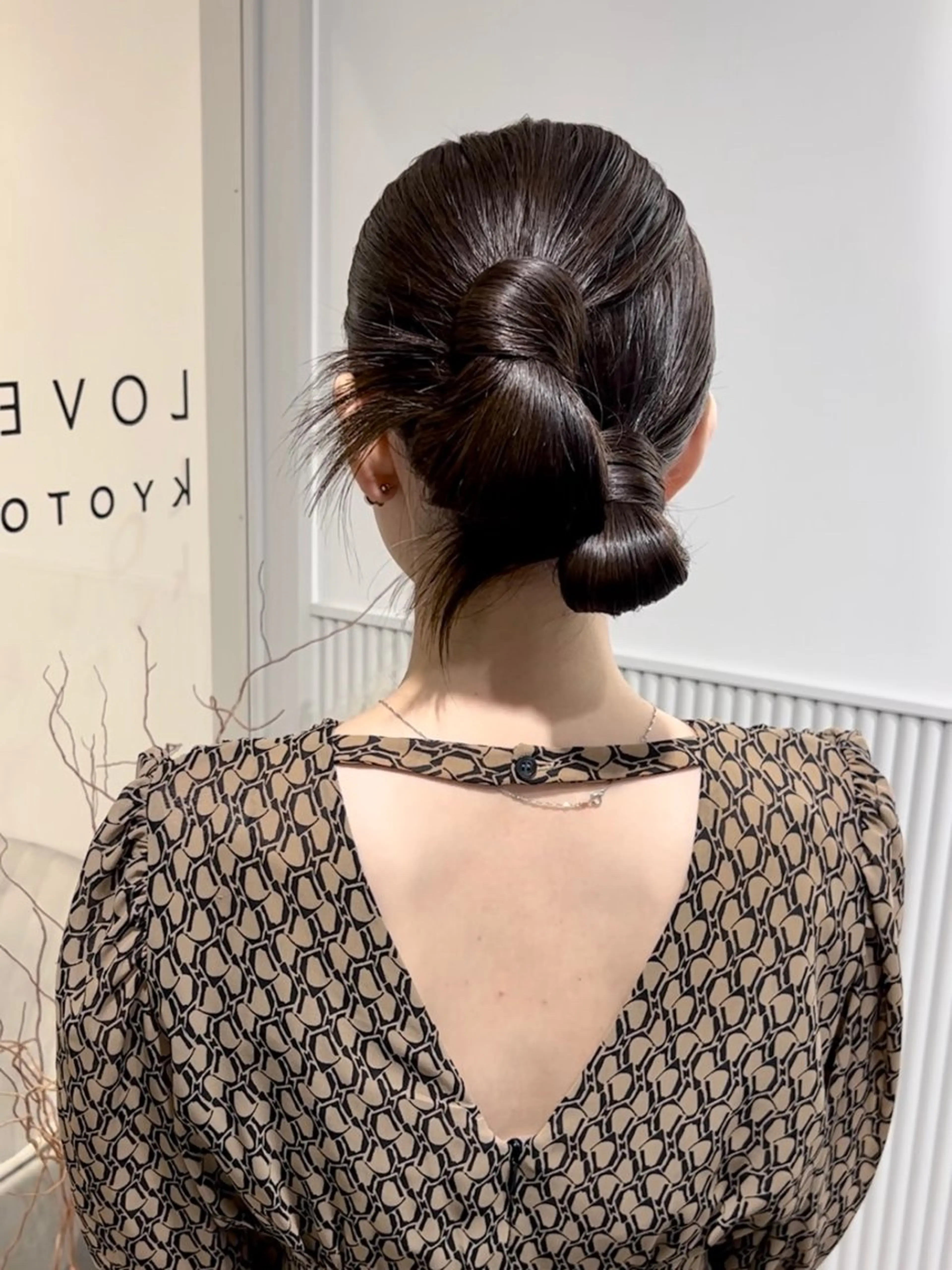 セミロング ヘアアレンジ 韓国風ヘア ワンホンヘア ヘアセット LOVEST Rihoのヘアスタイル
