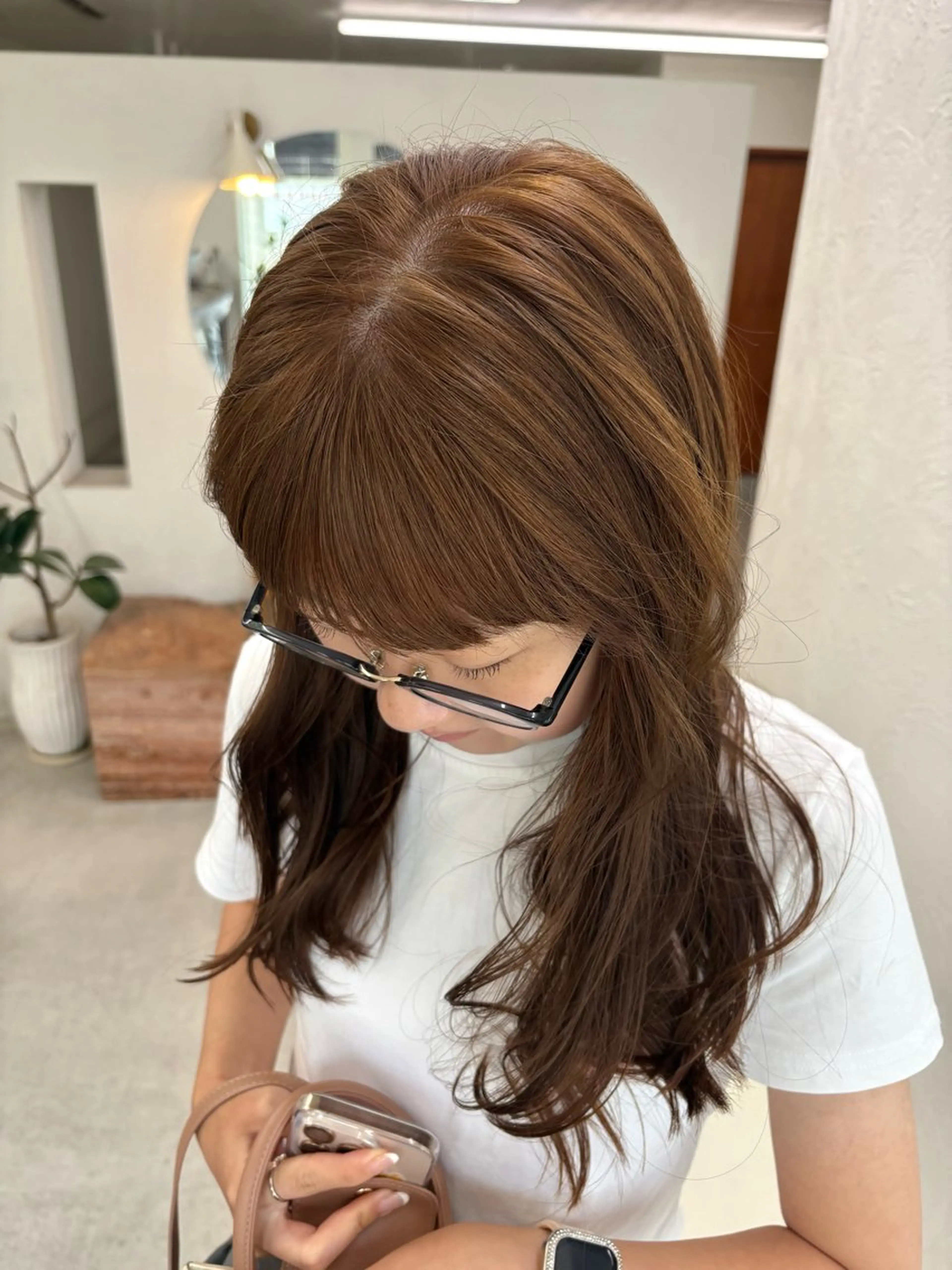 カラー ベージュカラー ヘアカラー hana. /ロングカットモデルのヘアスタイル