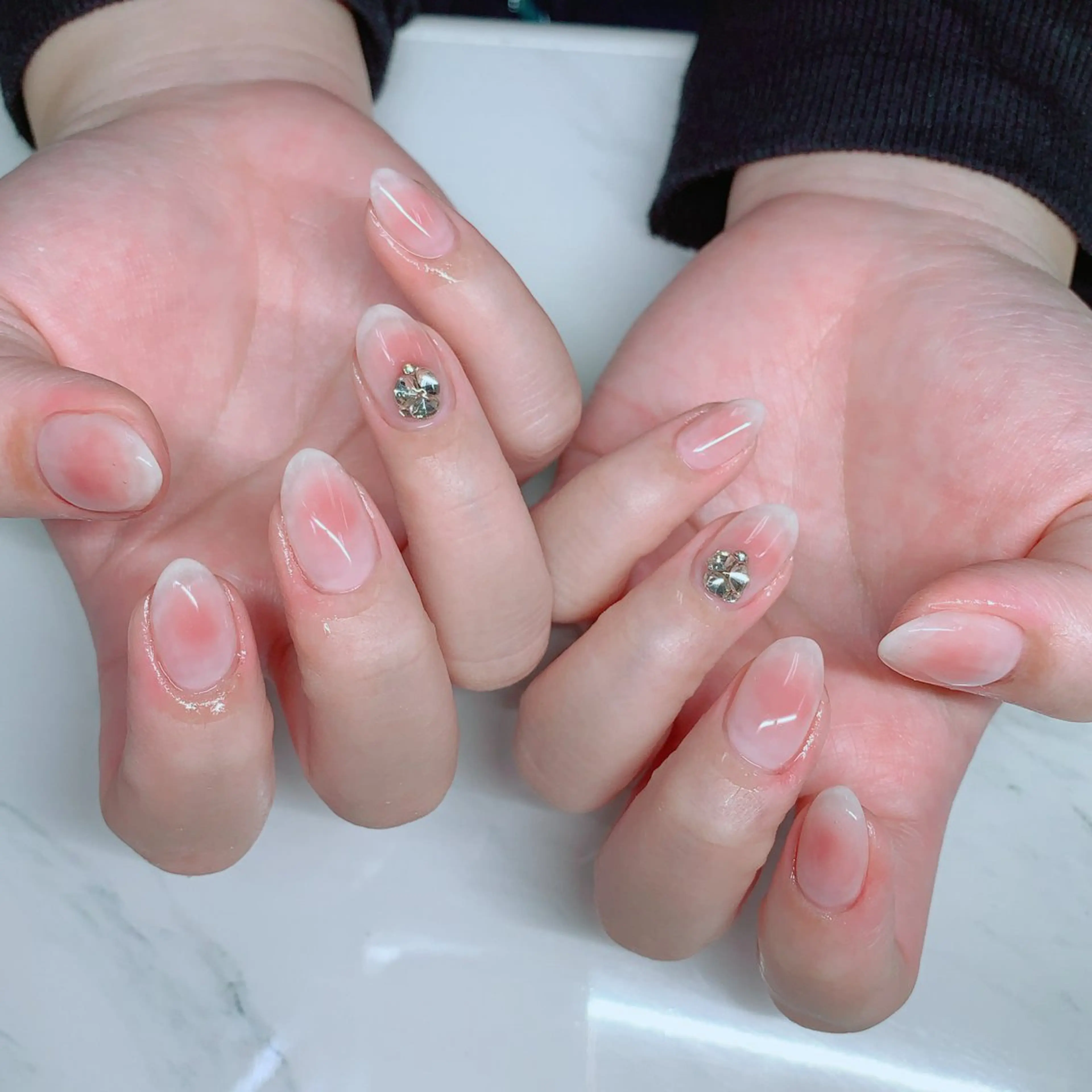 ネイル オーロラネイル 長さ出し フットネイル ジェルネイル キラキラネイル ハンドネイル インフィニティ ネイルサロンのネイルデザイン