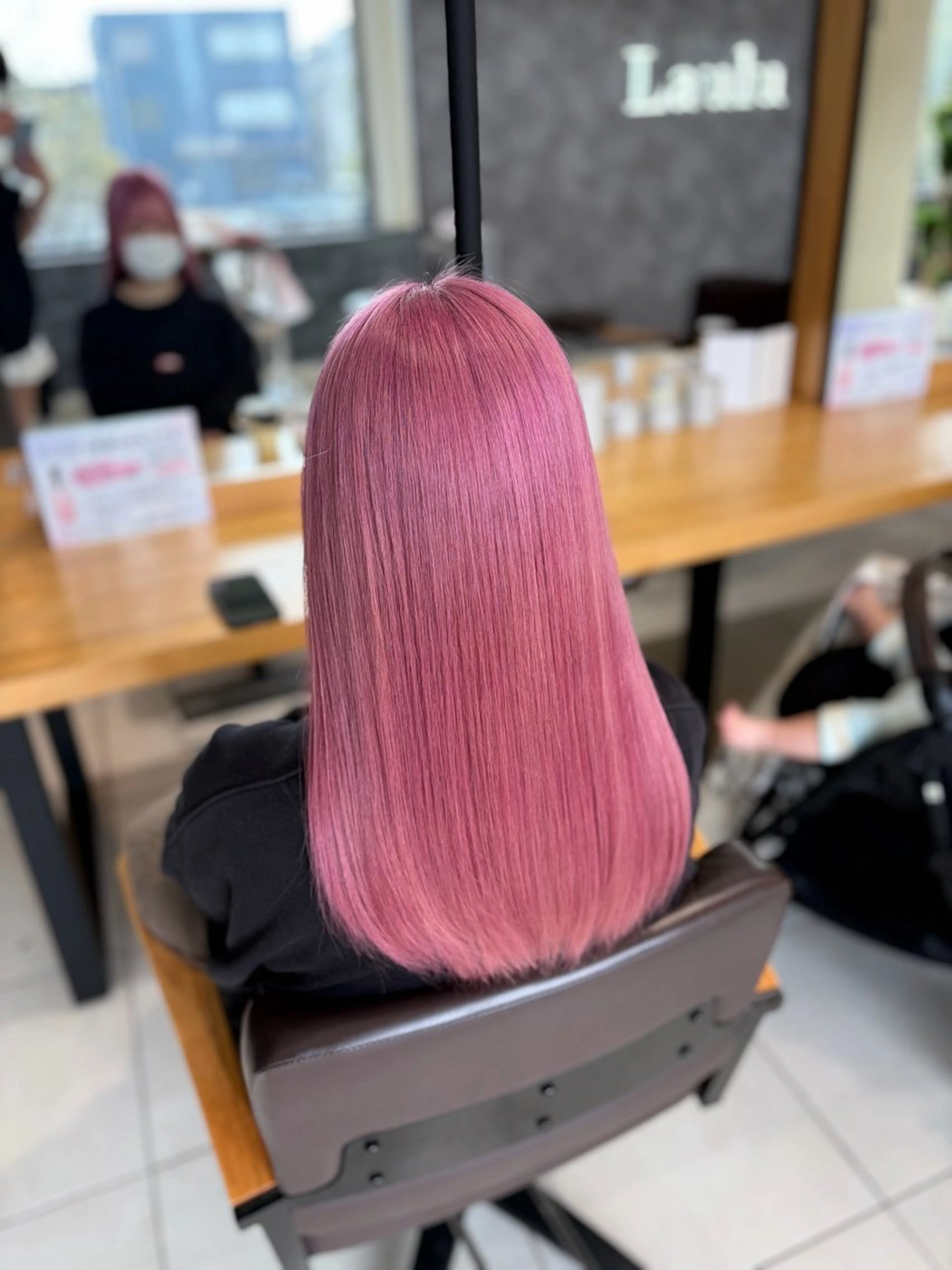 ロング カラー シールエクステ ベージュカラー ブリーチ ブロンド ブラウンカラー ヘアカラー ⭐️さき⭐️ カラー/エクステのヘアスタイル