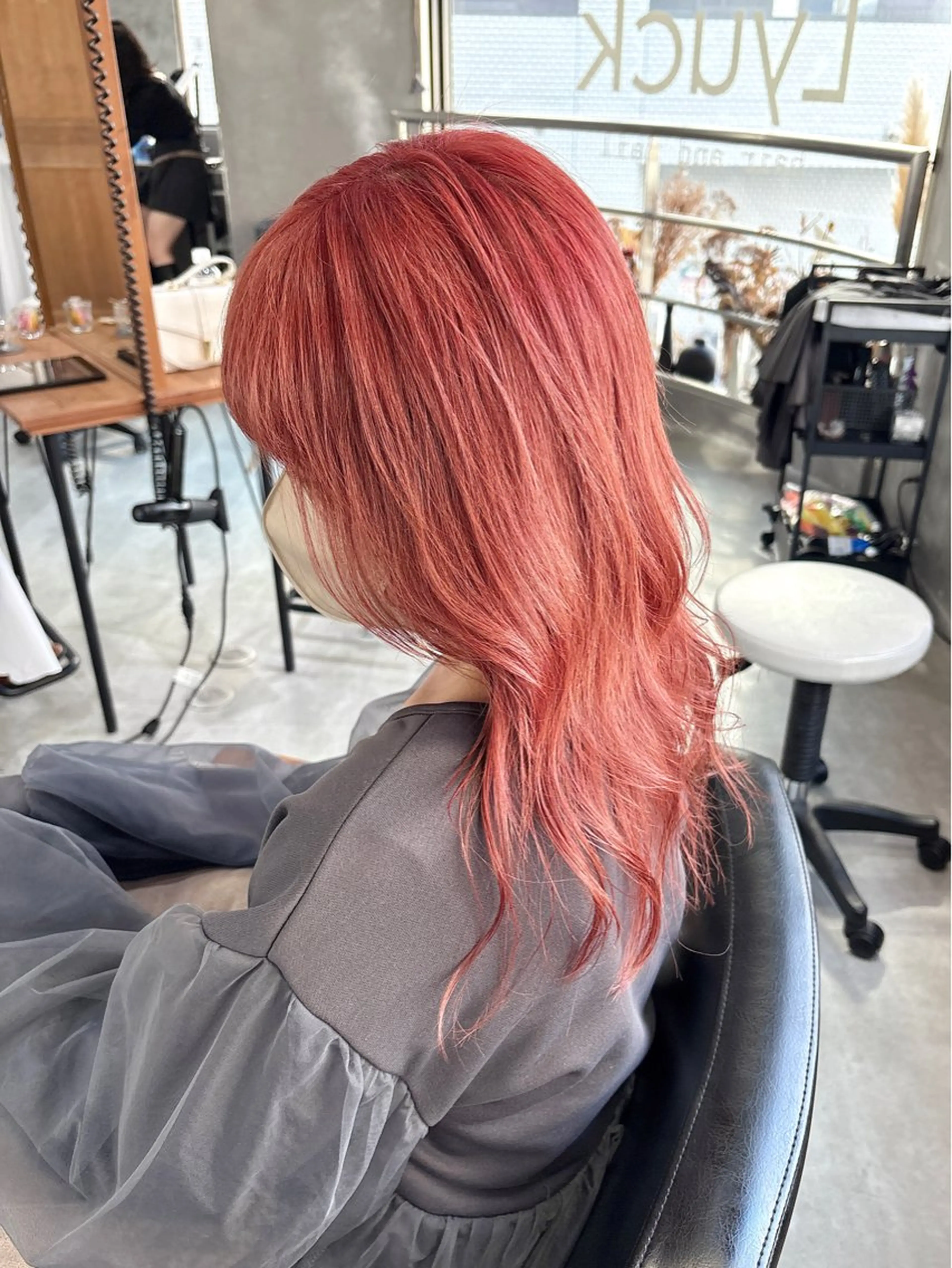 セミロング カラー カット ヘアカラー すぎもと さき⚡️ レイヤー･*パーマのヘアスタイル