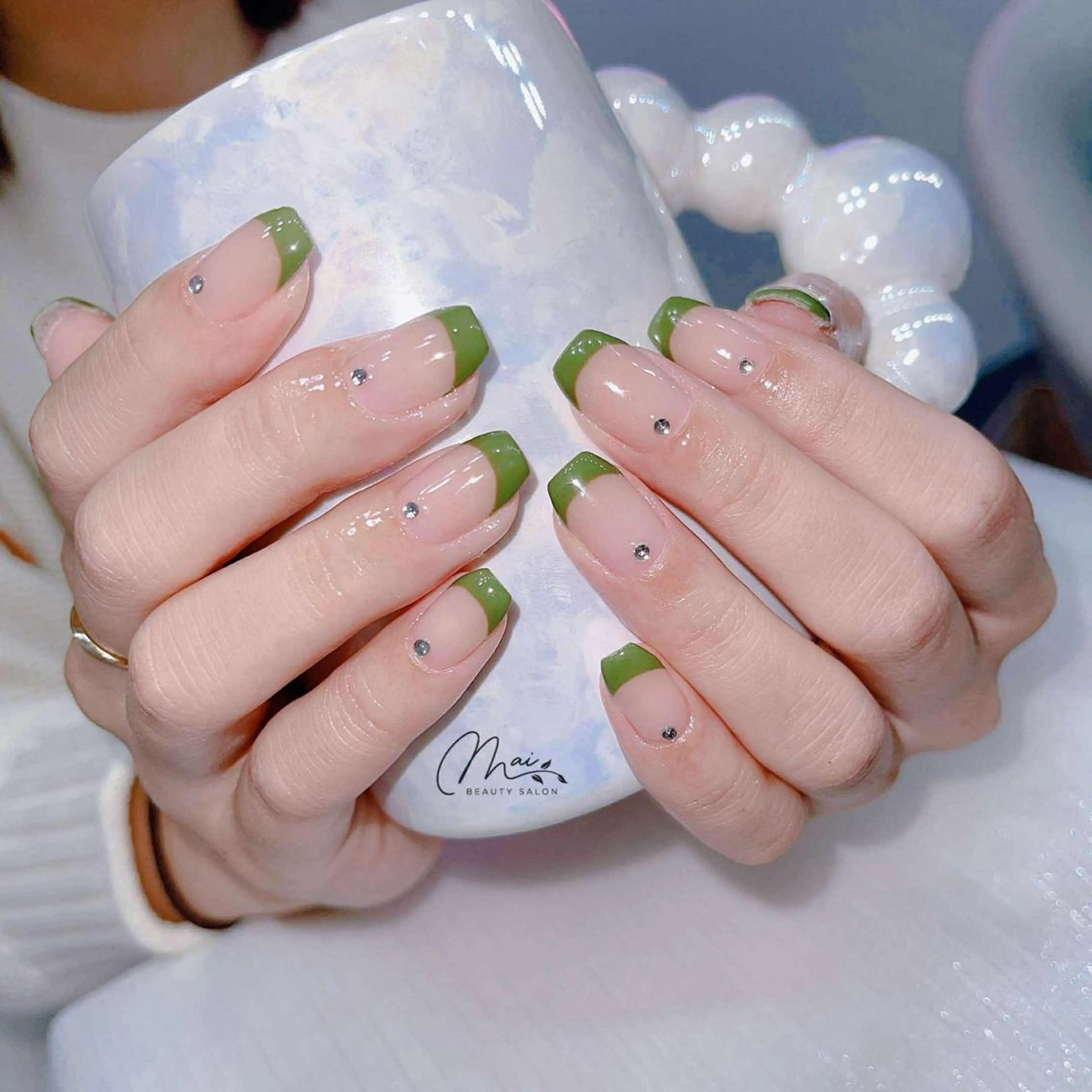 ネイル オーロラネイル 長さ出し フラッシュネイル フットネイル フレンチネイル MaiBeauty HaNaのネイルデザイン