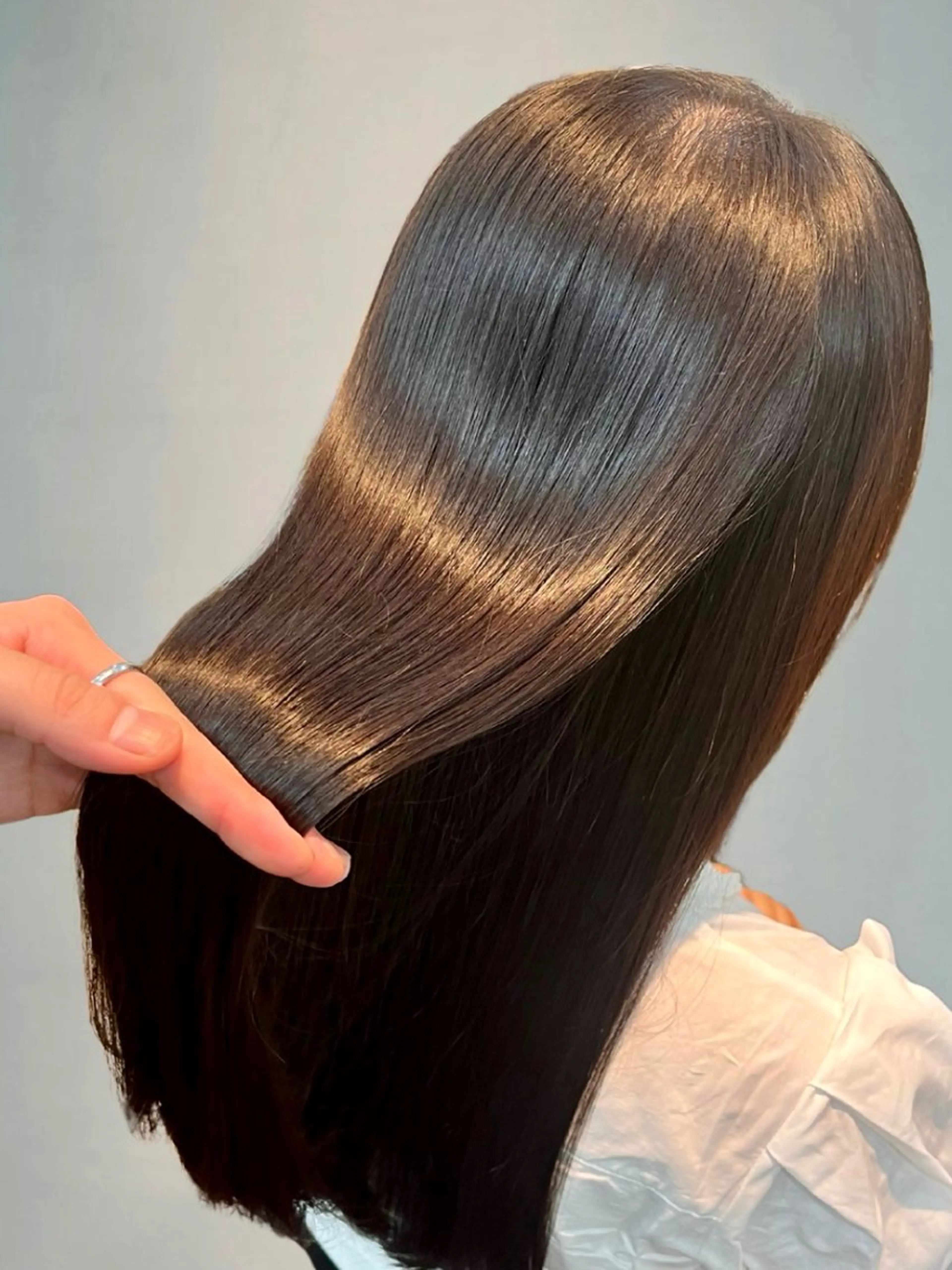 ロング カラー 《髪質改善 UN BLEACH》のヘアスタイル