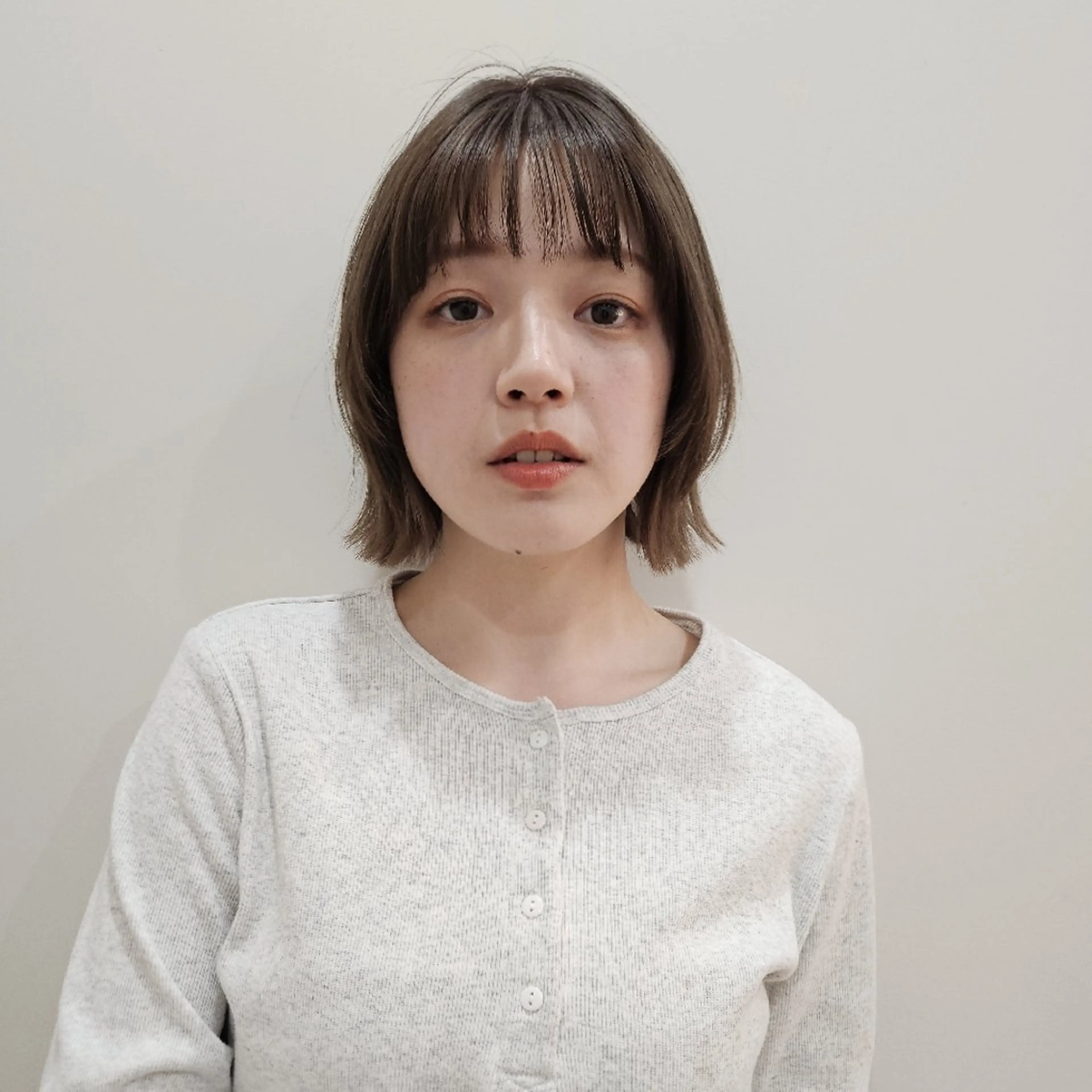 ミディアム カラー けんもつ すずかのヘアスタイル