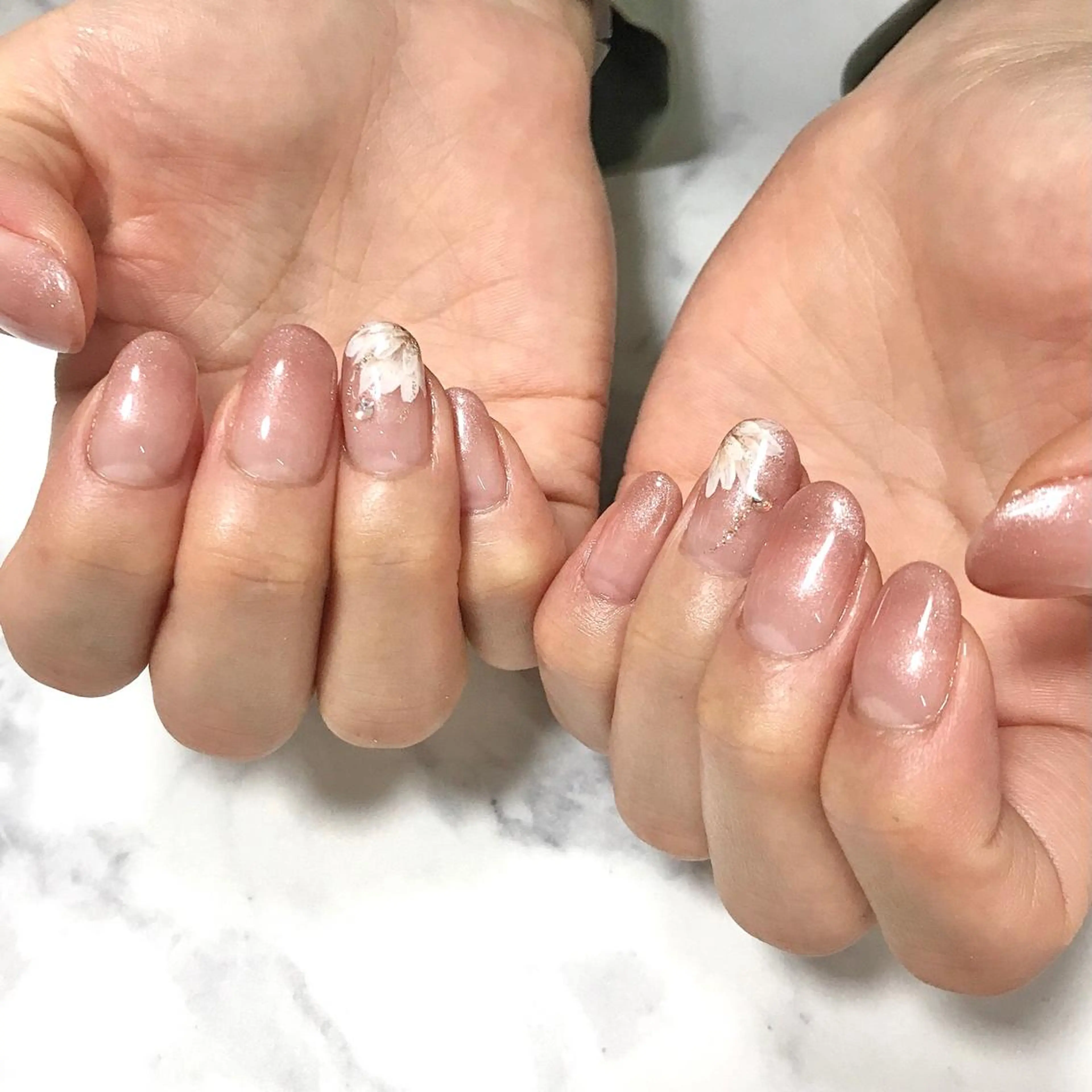 ネイル アートネイル フラワーネイル グラデーション オフィスネイル シンプルネイル ステラ marikominoのネイルデザイン