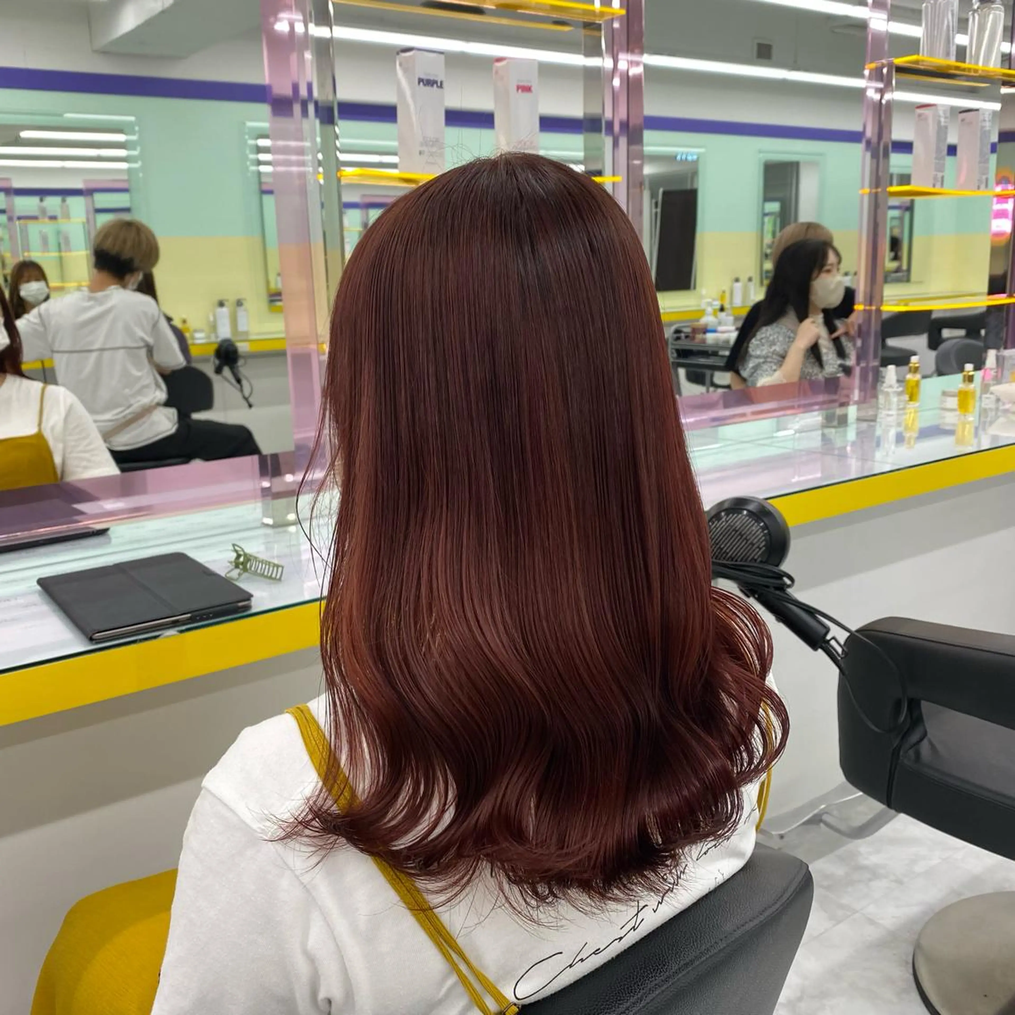 セミロング カラー ヘアアレンジ mai🍑暖色カラー /レイヤー💖のヘアスタイル