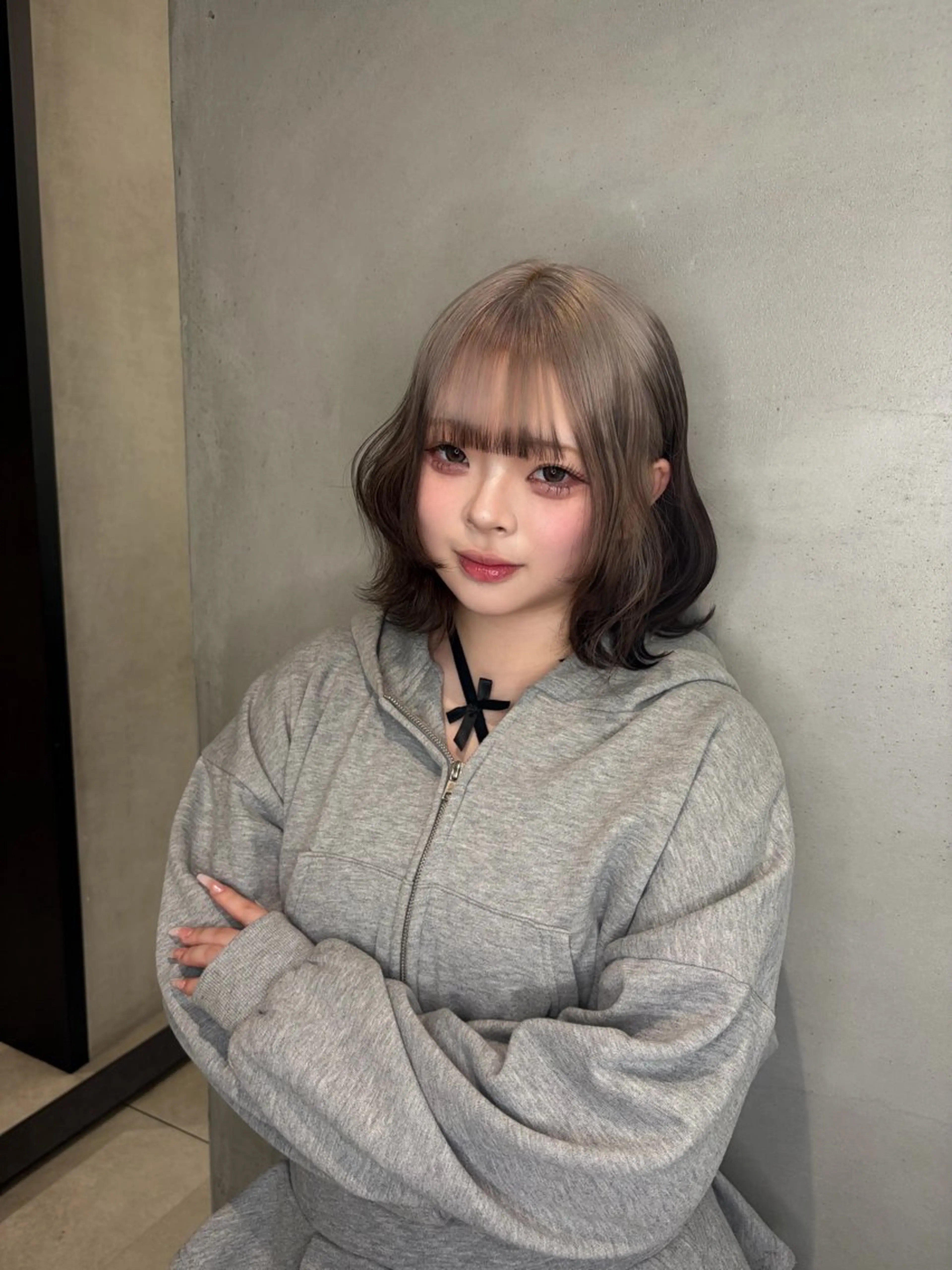 ミディアム ヘアカラー offwhite Nano🪩🧡のヘアスタイル