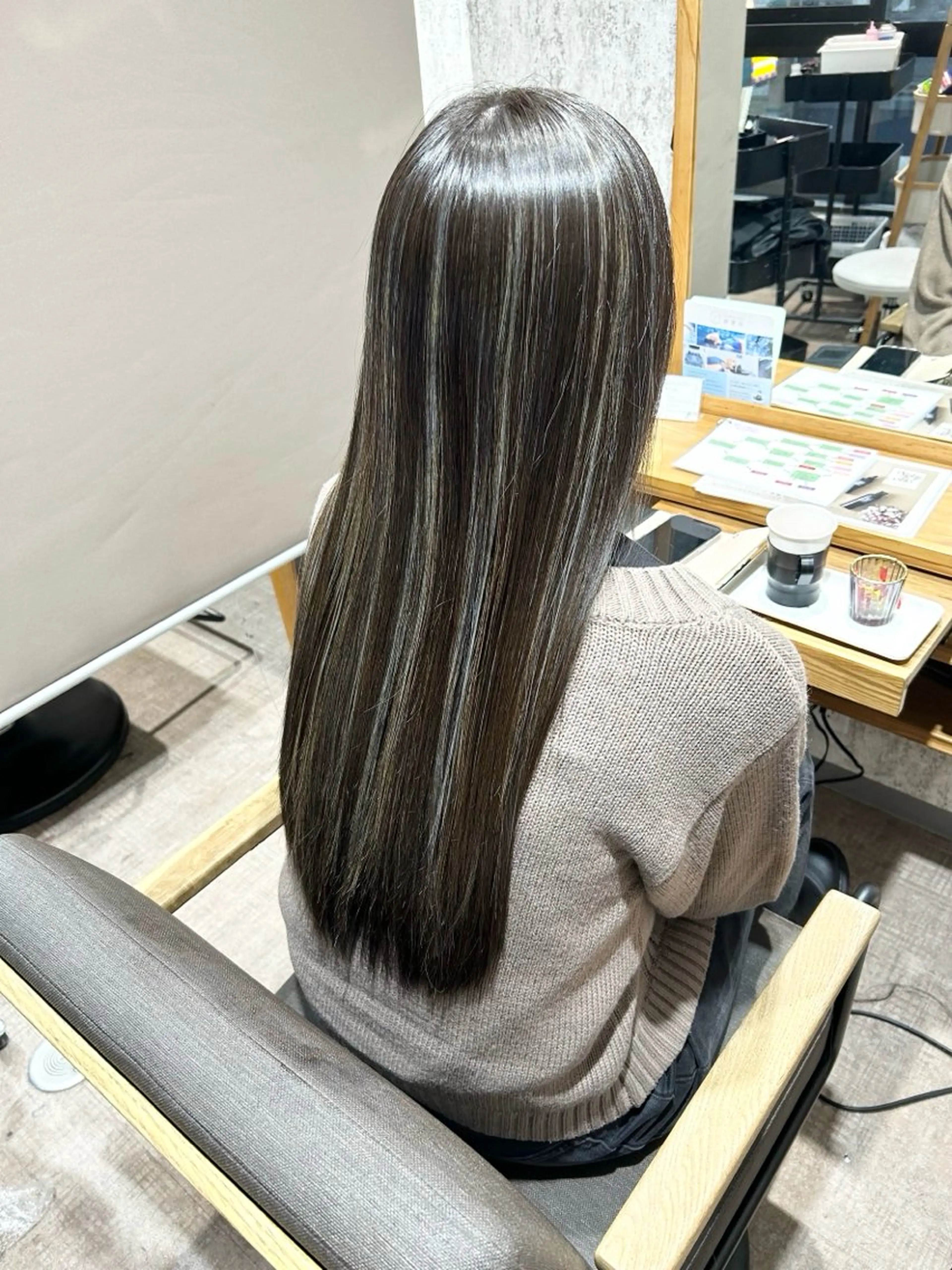 ロング カラー ヘアカラー トリートメント 濱本 樹蘭のヘアスタイル