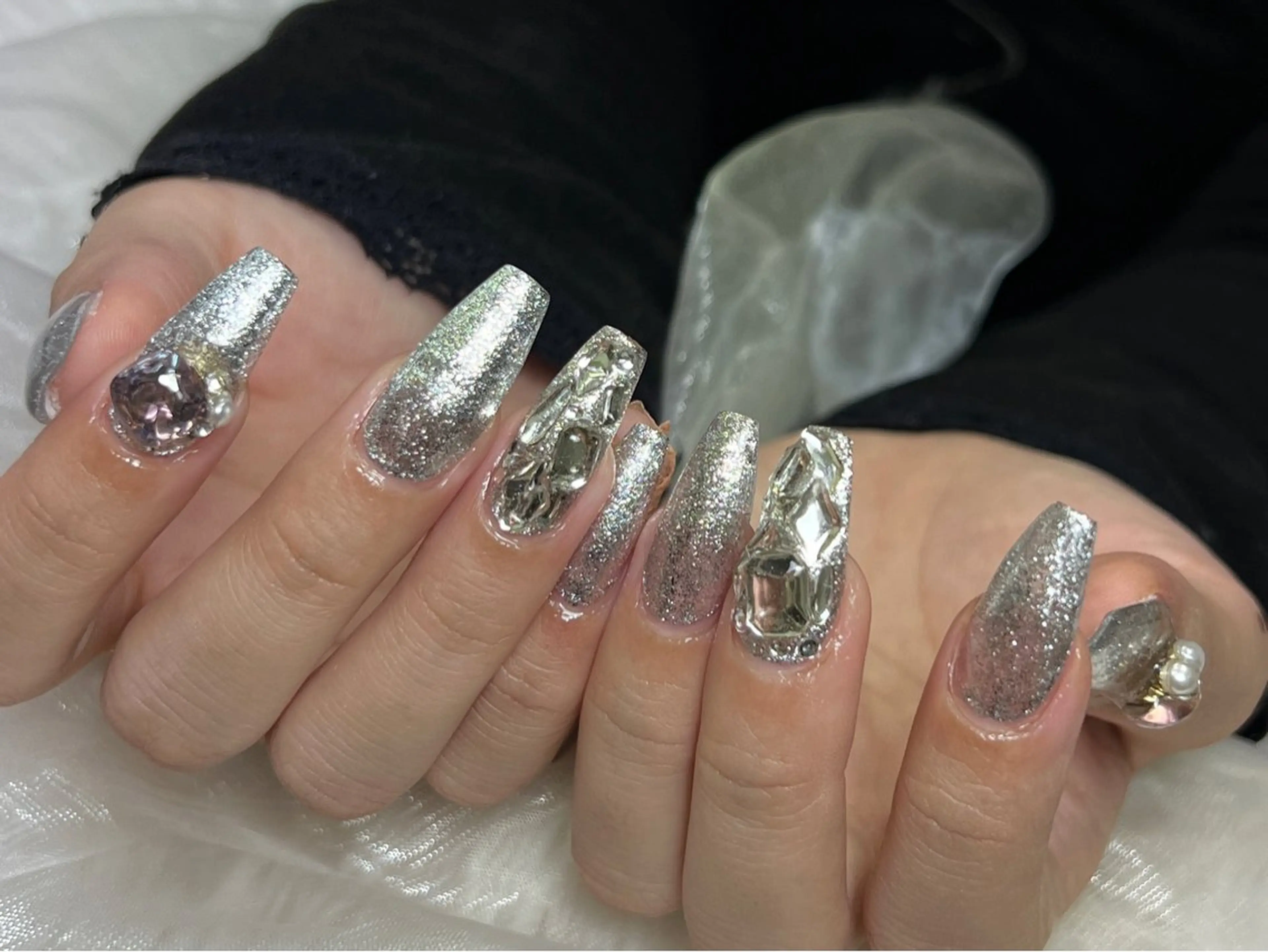 メンズ ネイル メンズ韓国風 アートネイル フレンチネイル ジェルネイル キラキラネイル ハンドネイル Bloom スカルプ専門店のネイルデザイン